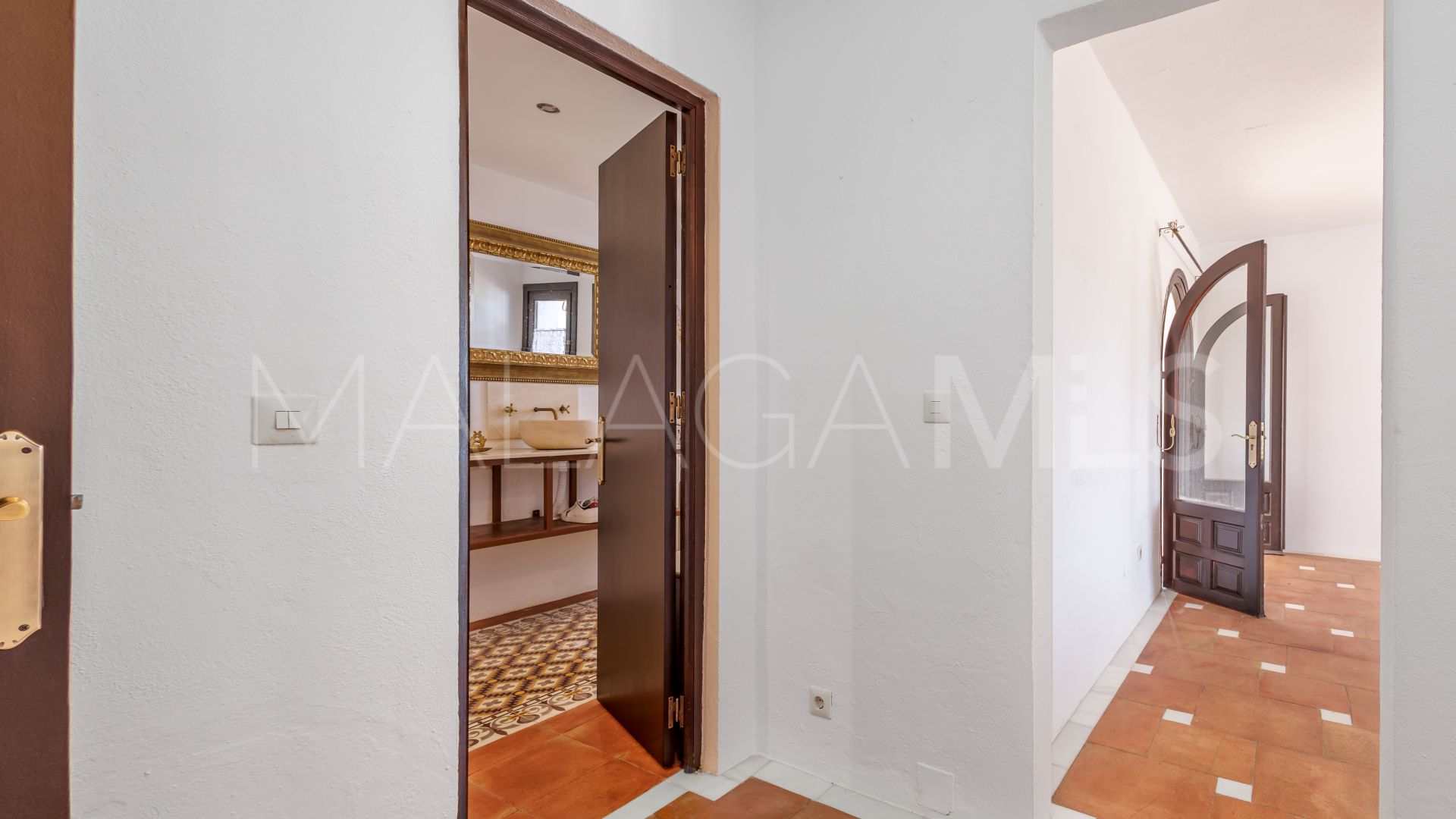 Villa for sale in Coin