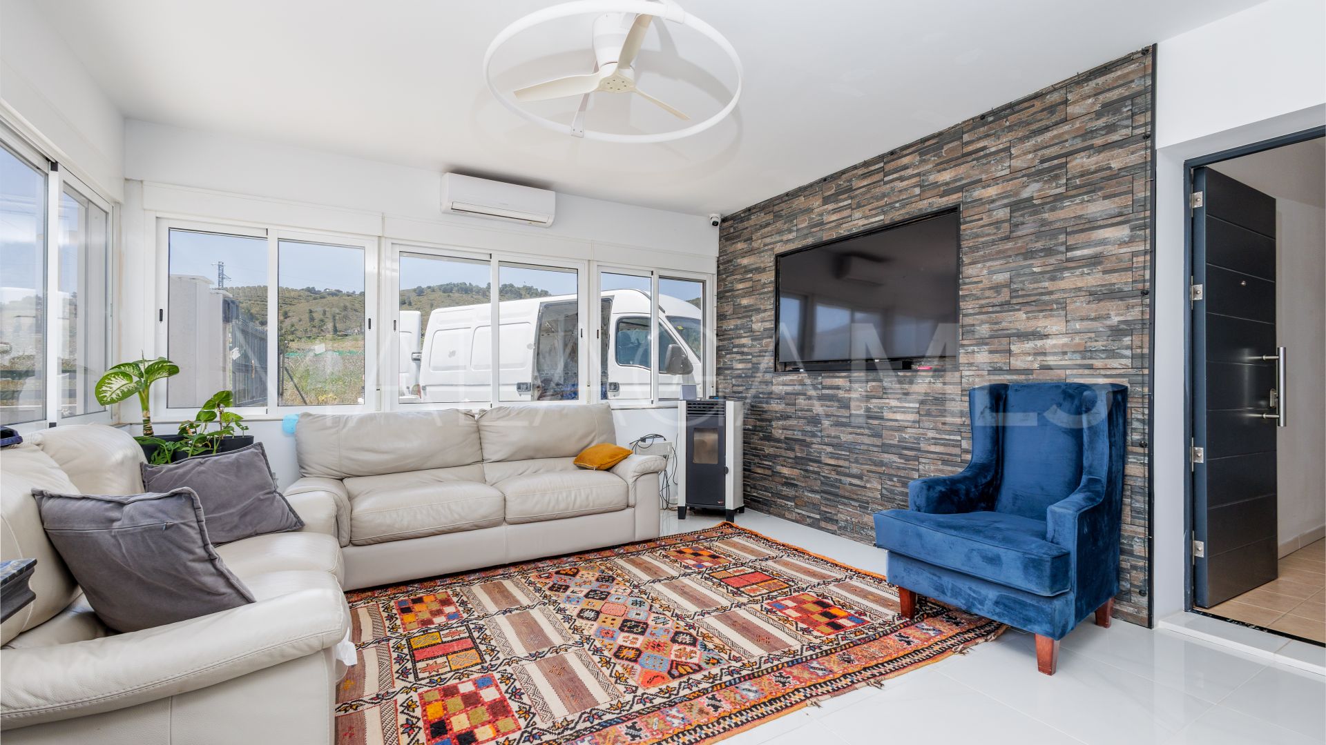 For sale villa in Coin with 6 bedrooms