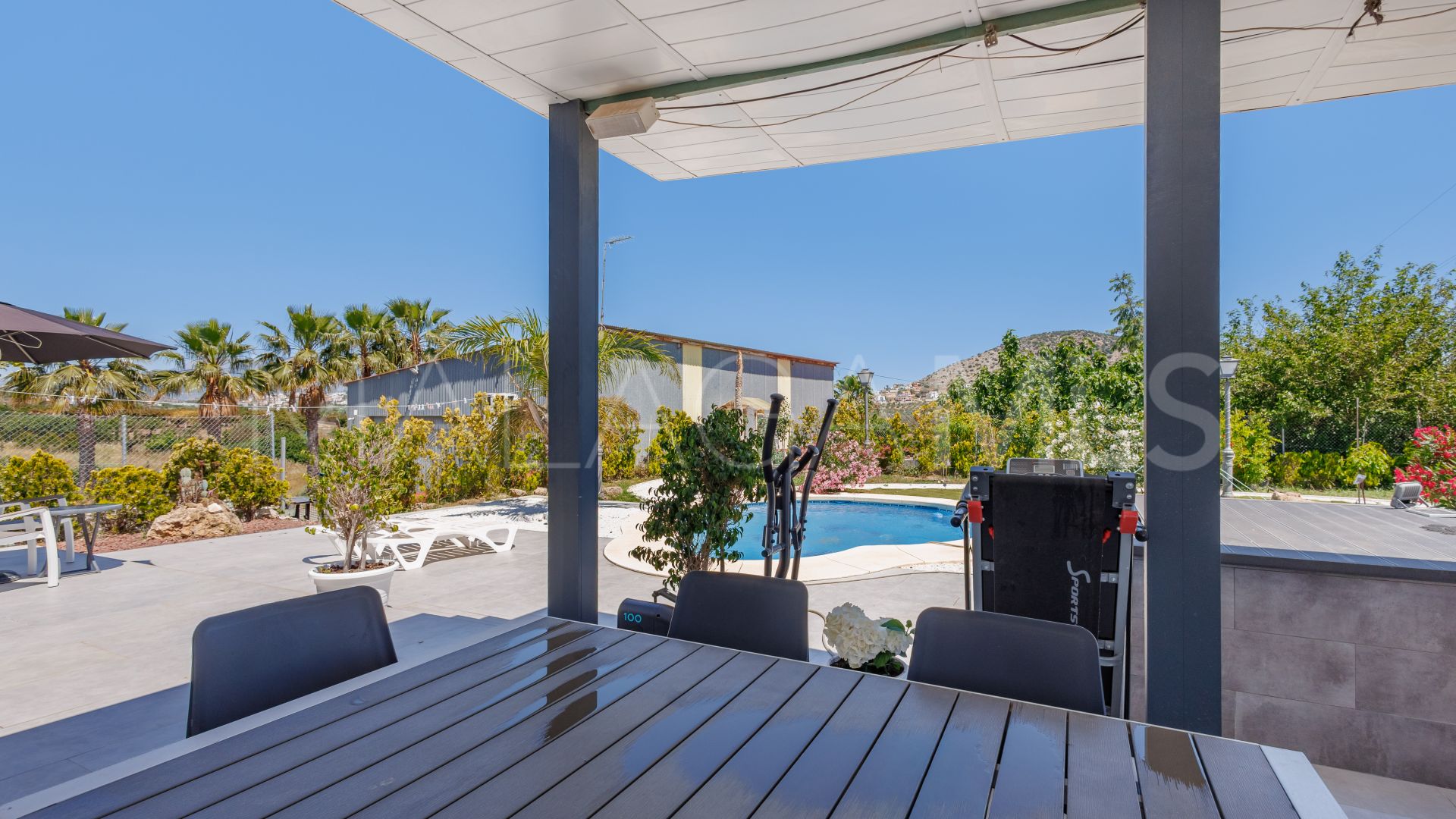 For sale villa in Coin with 6 bedrooms