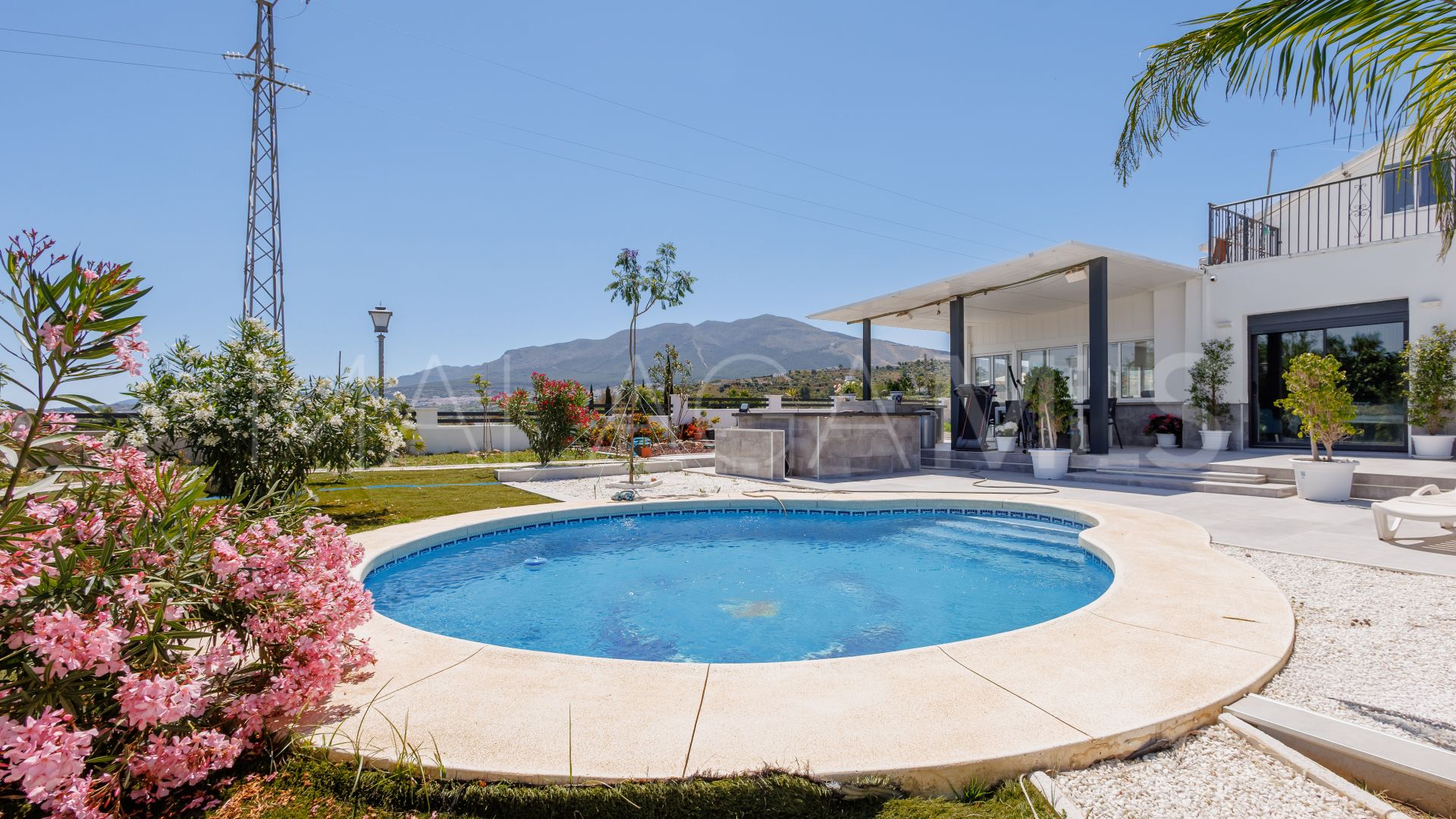 For sale villa in Coin with 6 bedrooms