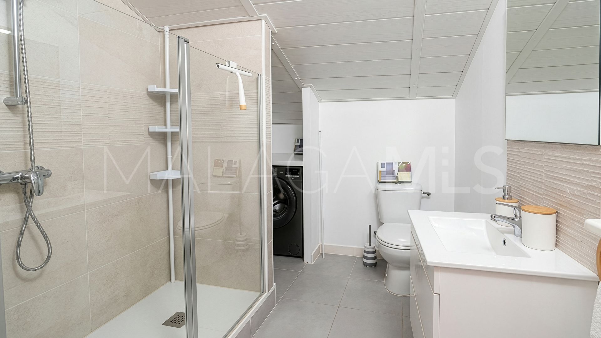For sale villa in Coin with 6 bedrooms