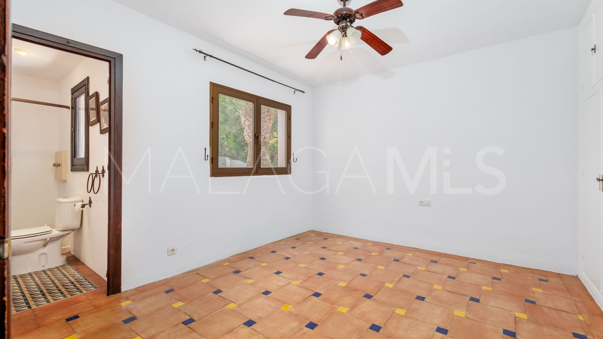 Villa for sale in Coin