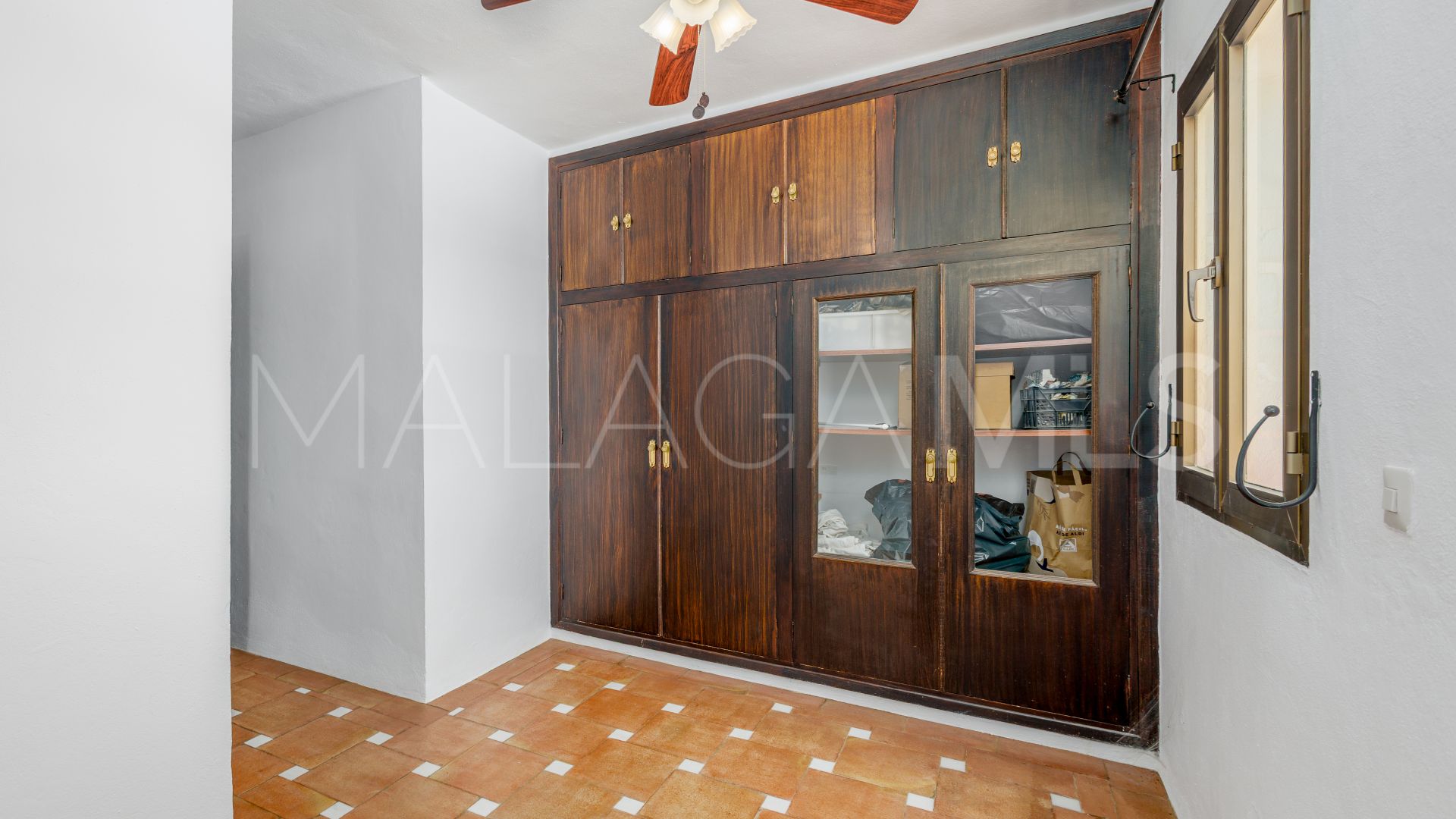 Villa for sale in Coin