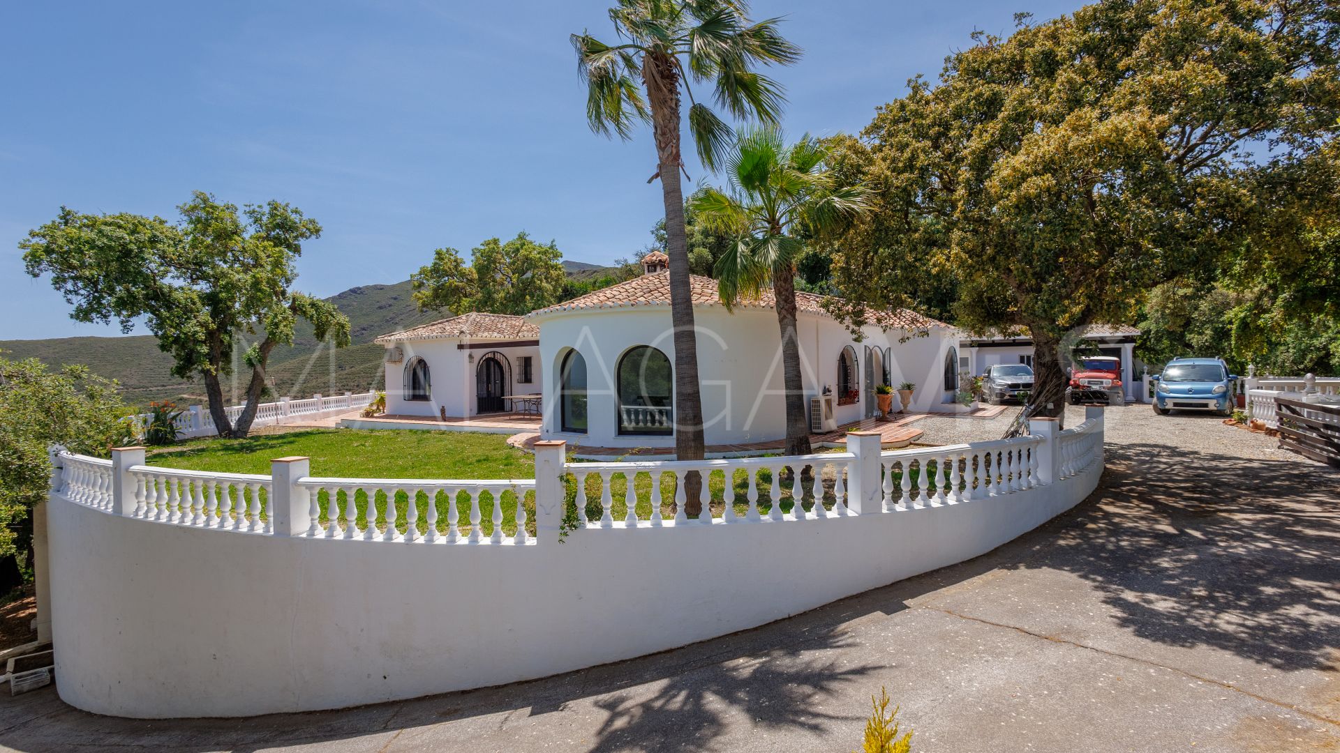 Villa for sale in Coin