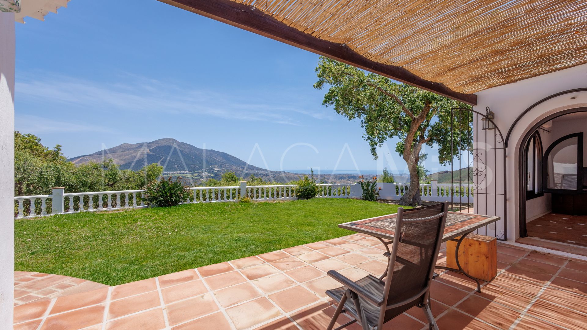 Villa for sale in Coin