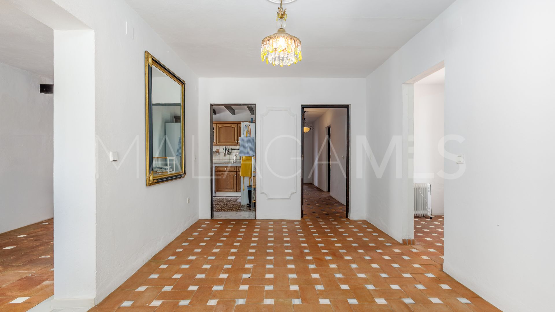 Villa for sale in Coin