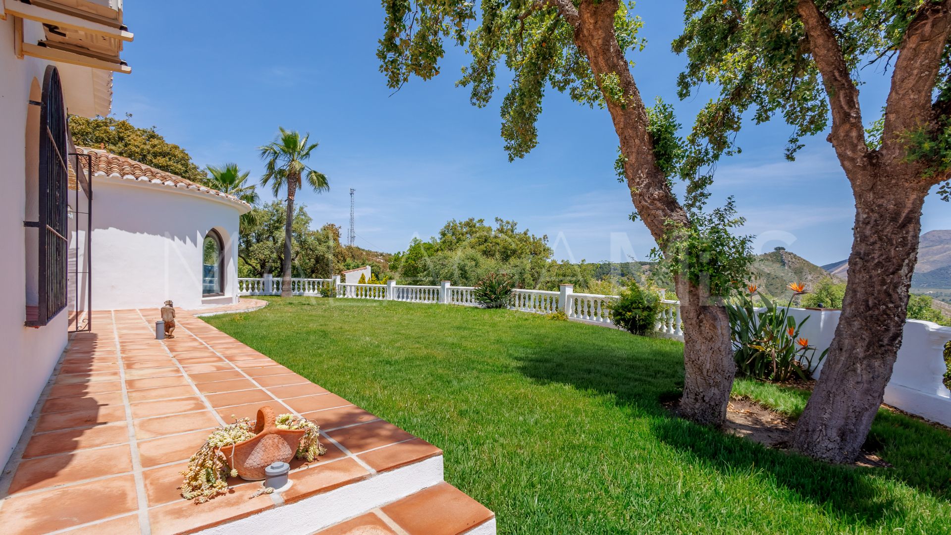 Villa for sale in Coin