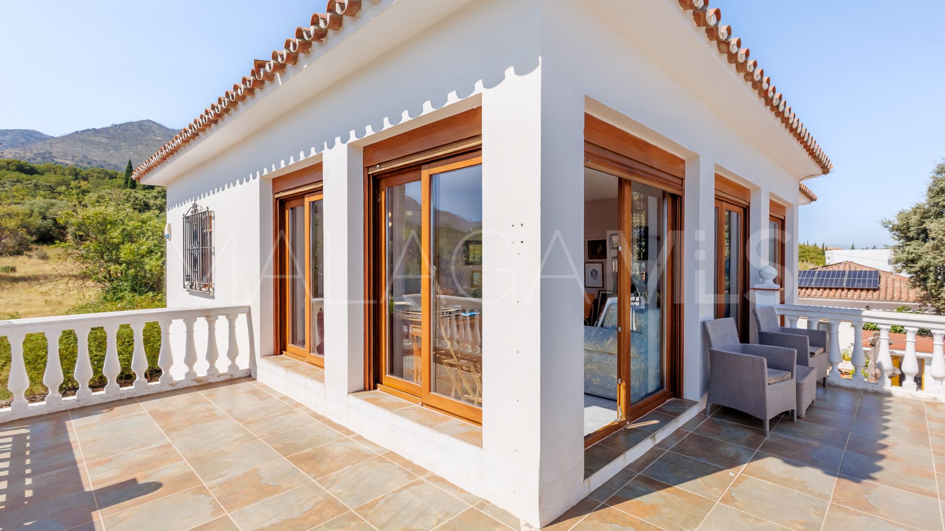 Se vende villa in Alhaurin el Grande with 6 bedrooms