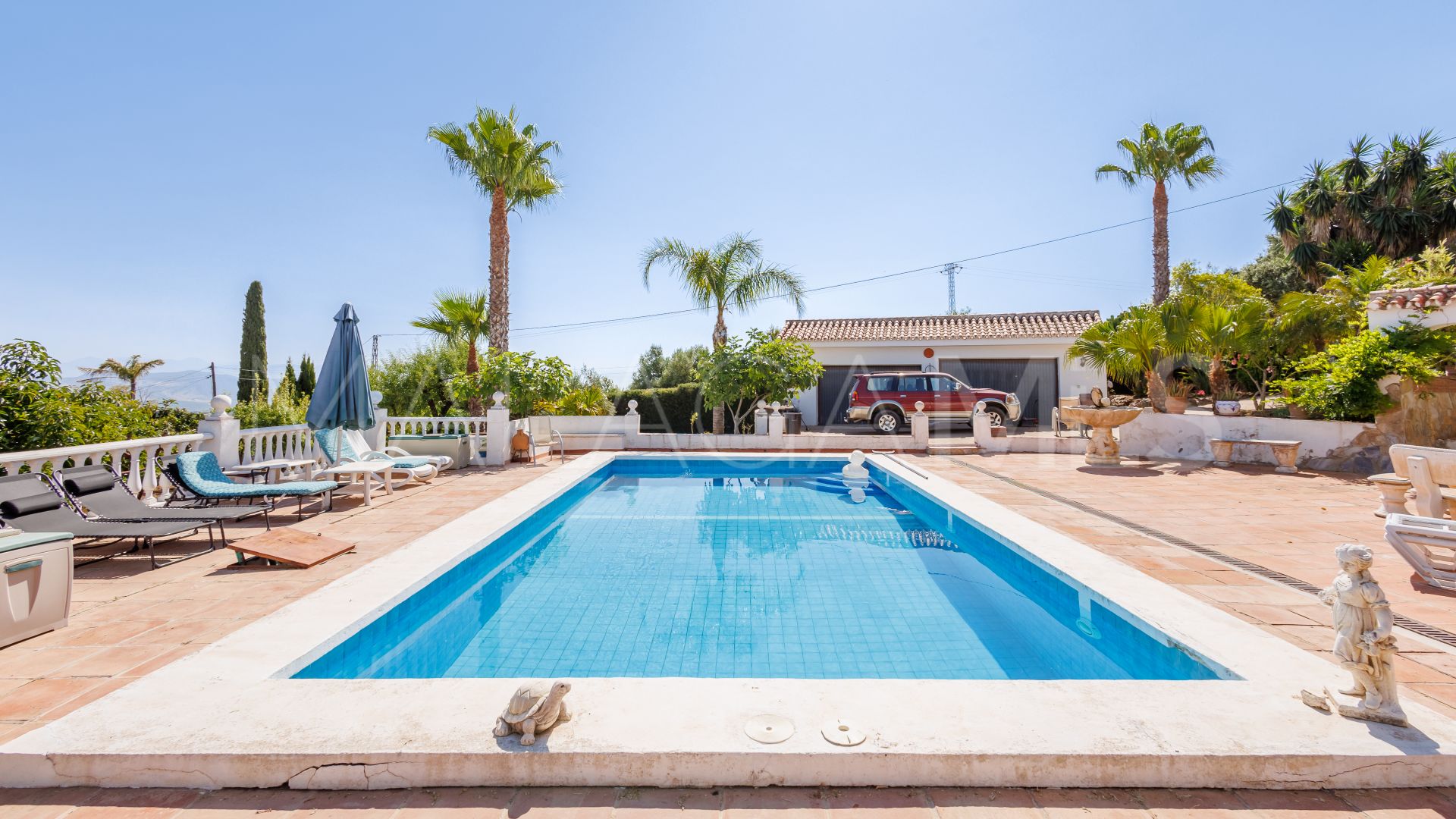 Se vende villa in Alhaurin el Grande with 6 bedrooms