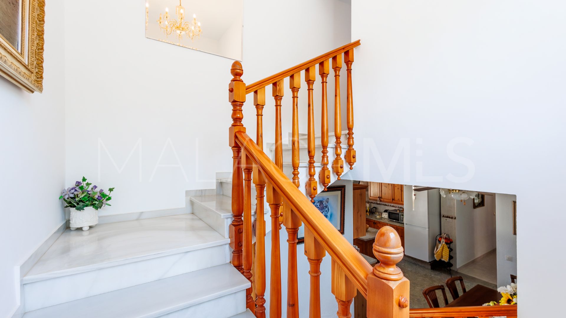 Se vende villa in Alhaurin el Grande with 6 bedrooms