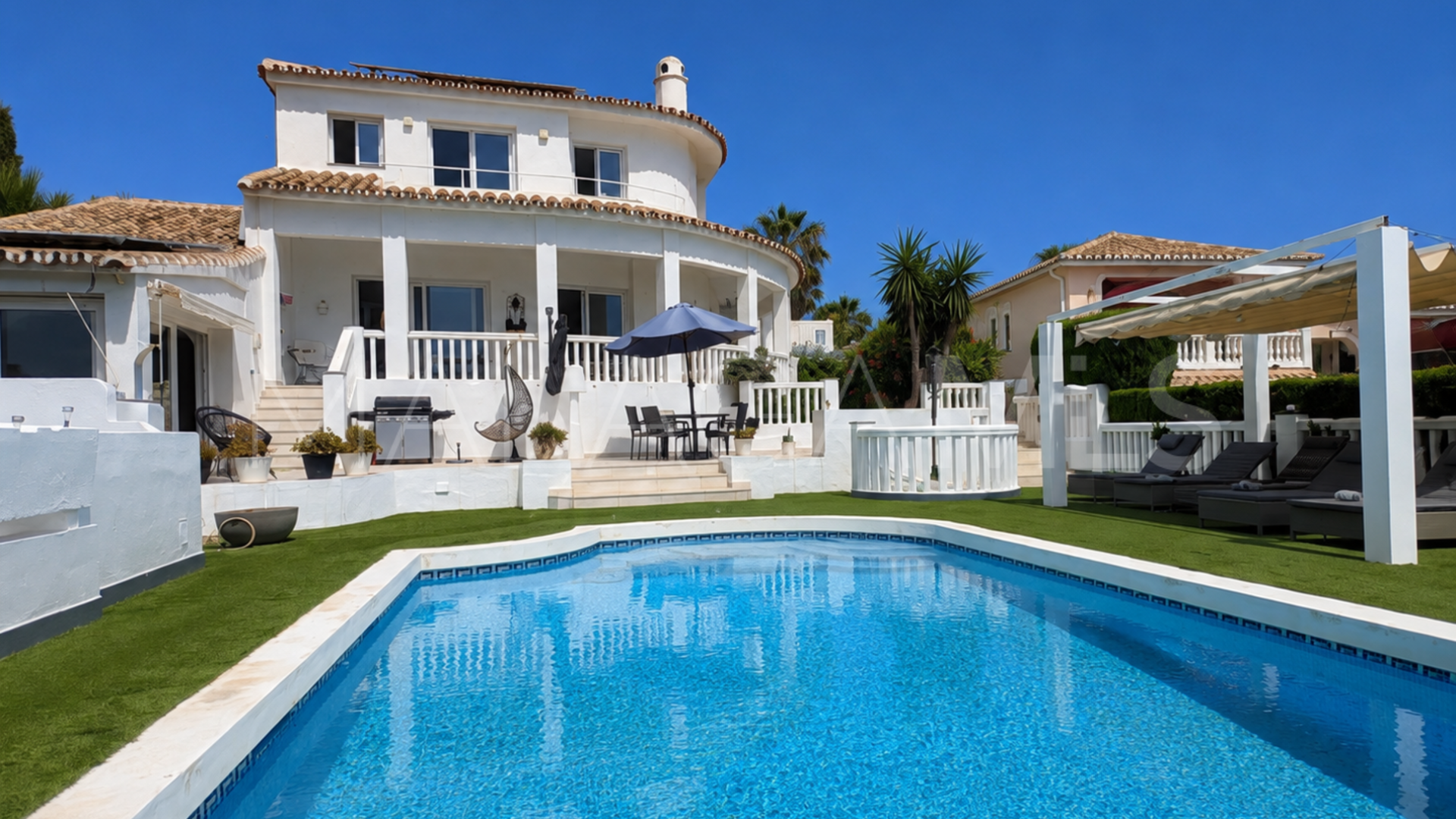 Buy casa de 6 bedrooms in Las Farolas