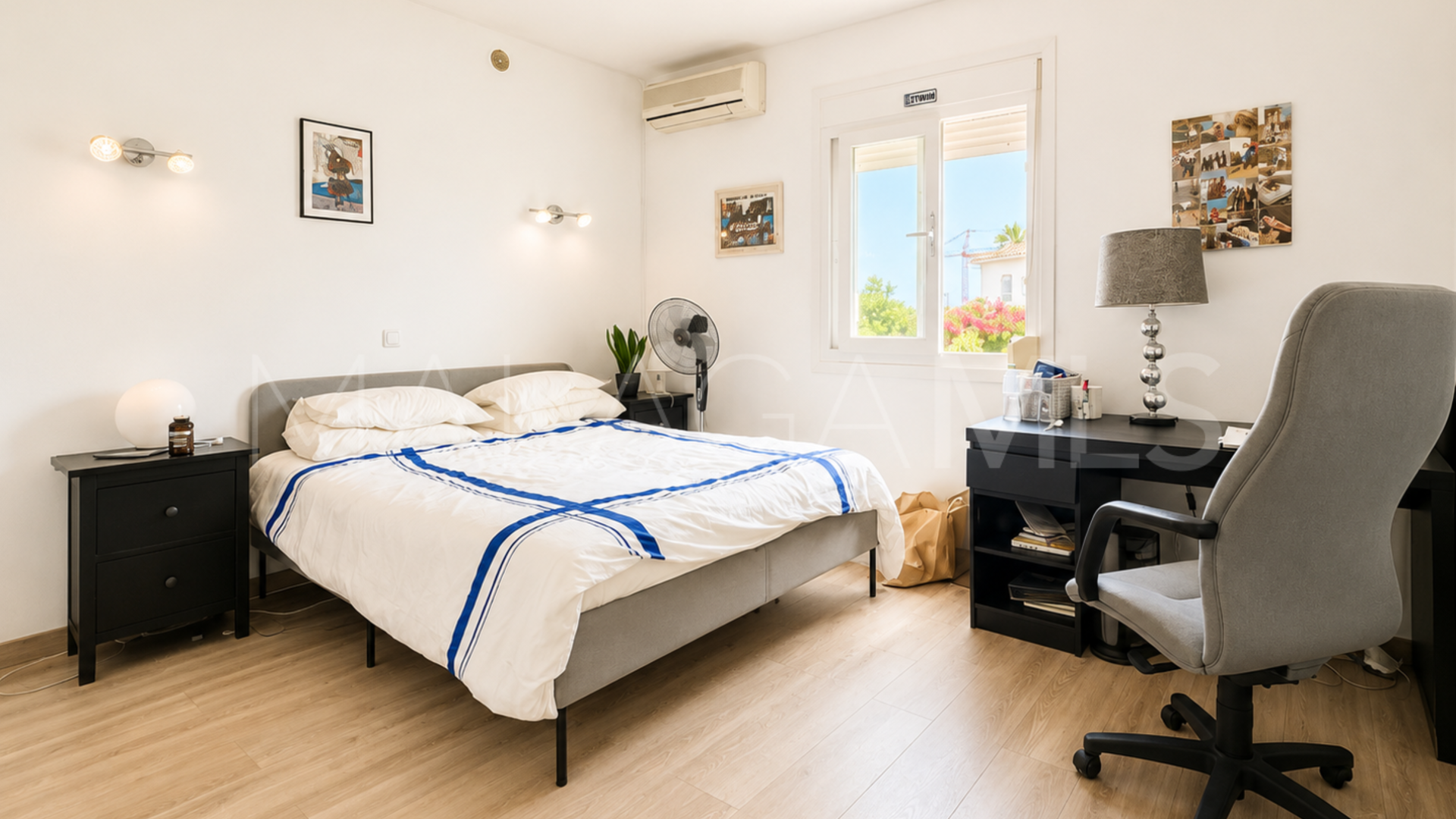 Buy casa de 6 bedrooms in Las Farolas
