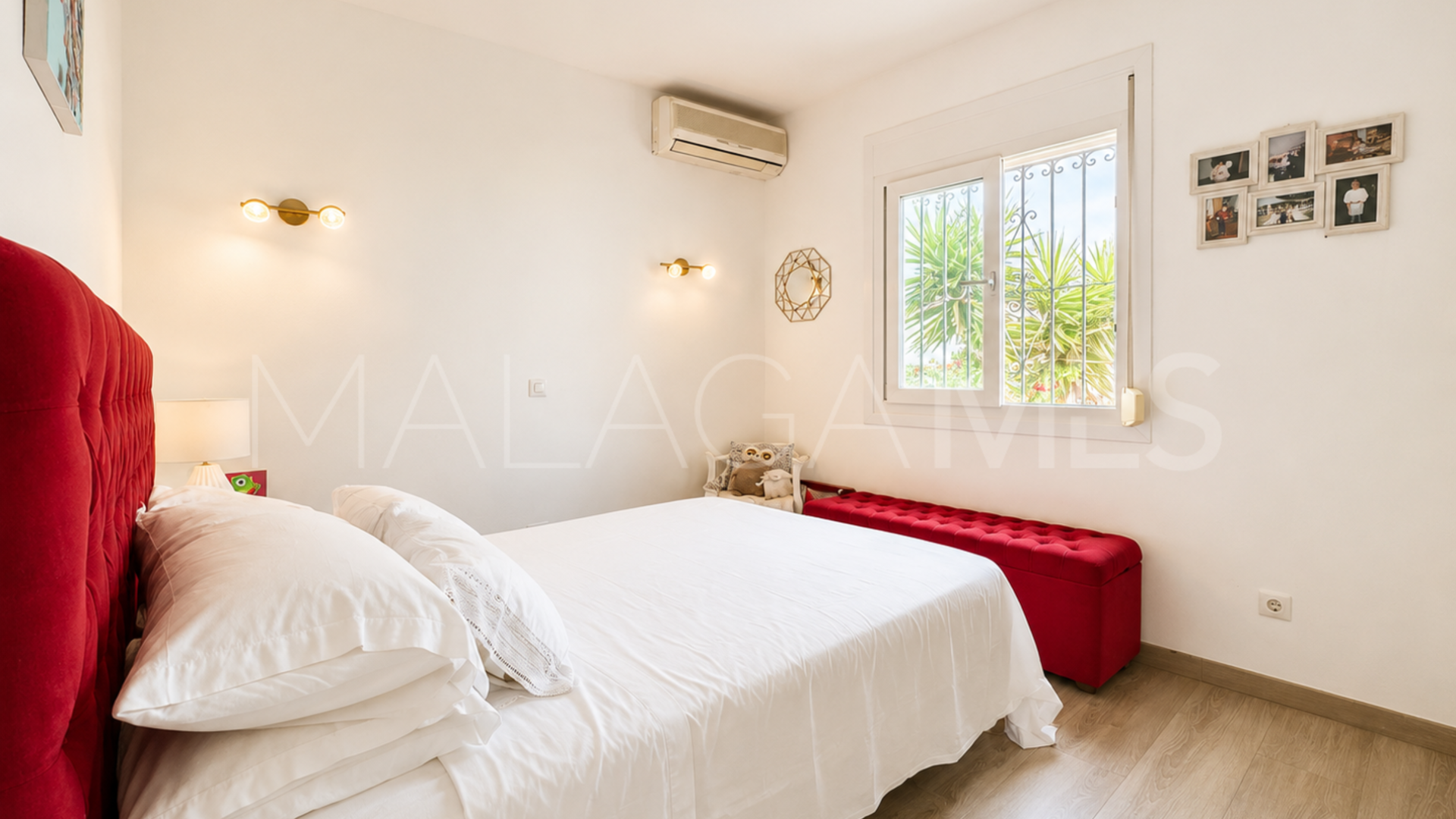 Buy casa de 6 bedrooms in Las Farolas