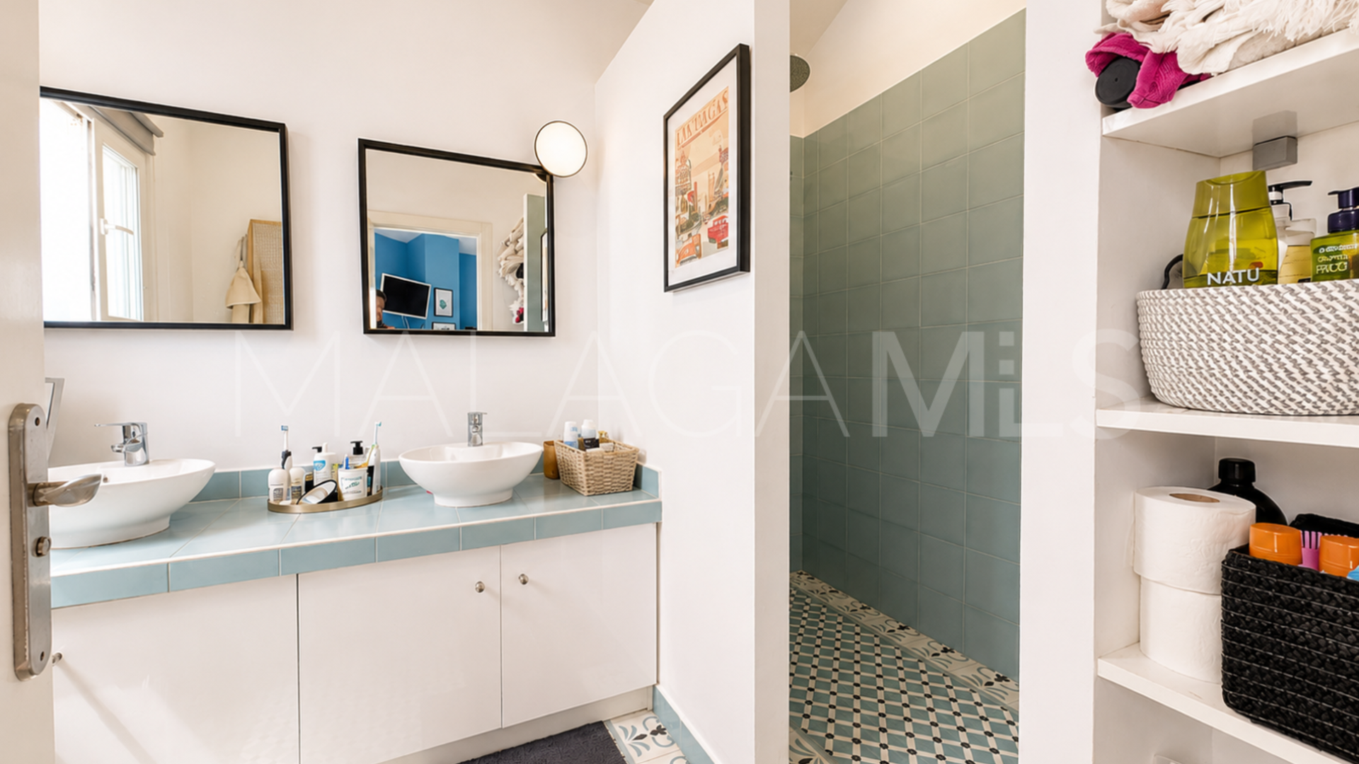 Buy casa de 6 bedrooms in Las Farolas