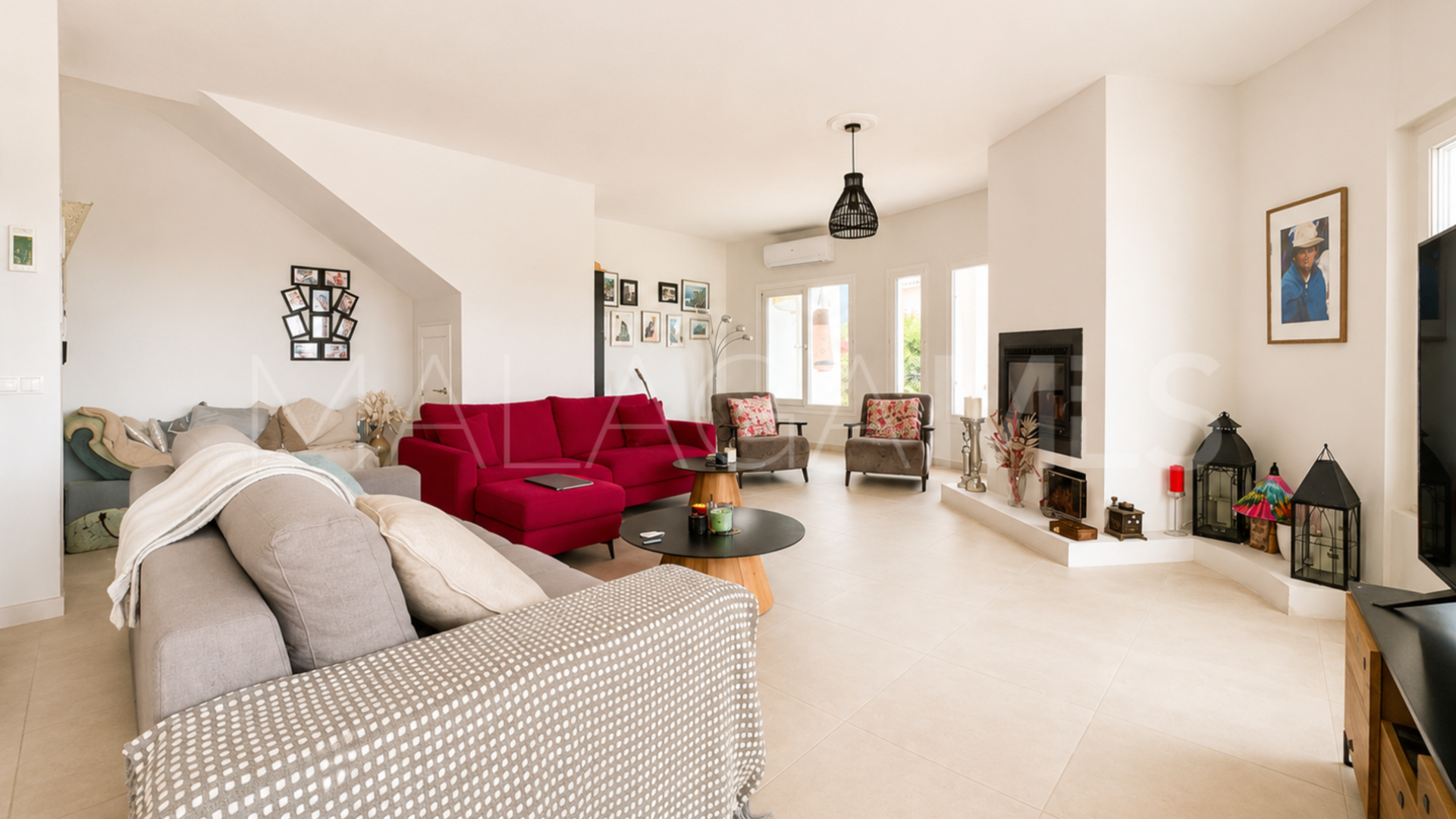 Buy casa de 6 bedrooms in Las Farolas