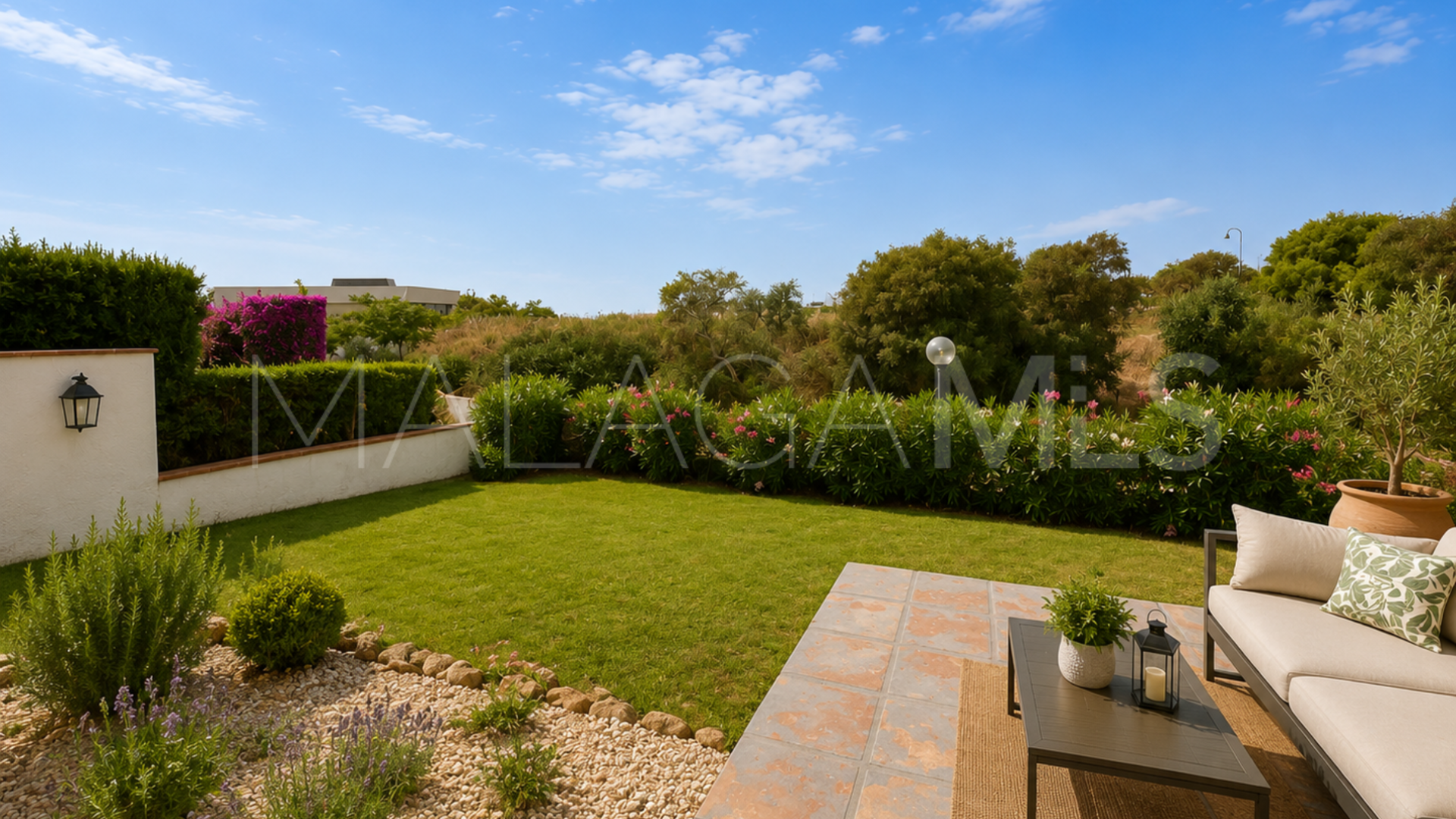 Buy casa de 6 bedrooms in Las Farolas