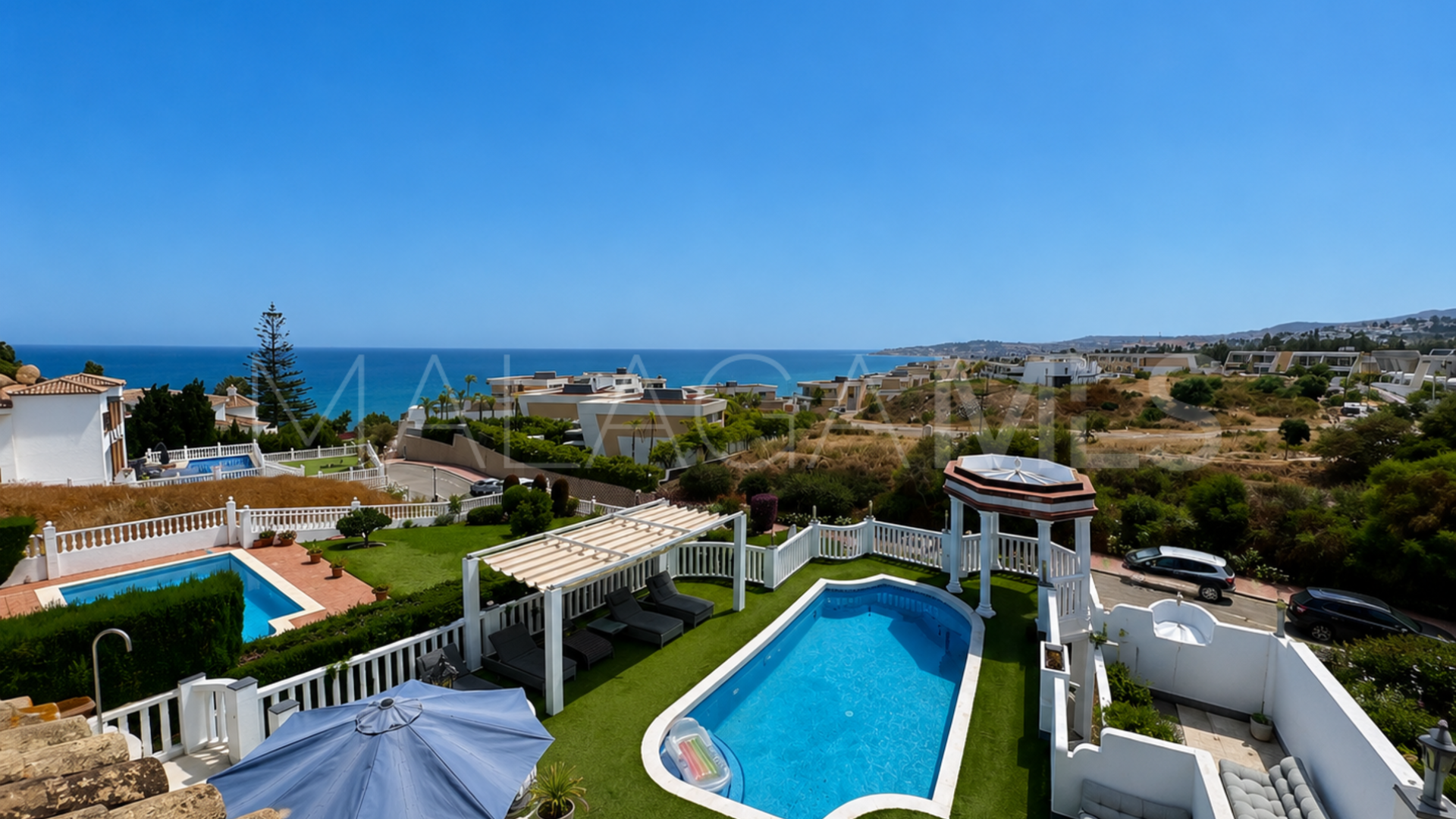 Buy casa de 6 bedrooms in Las Farolas