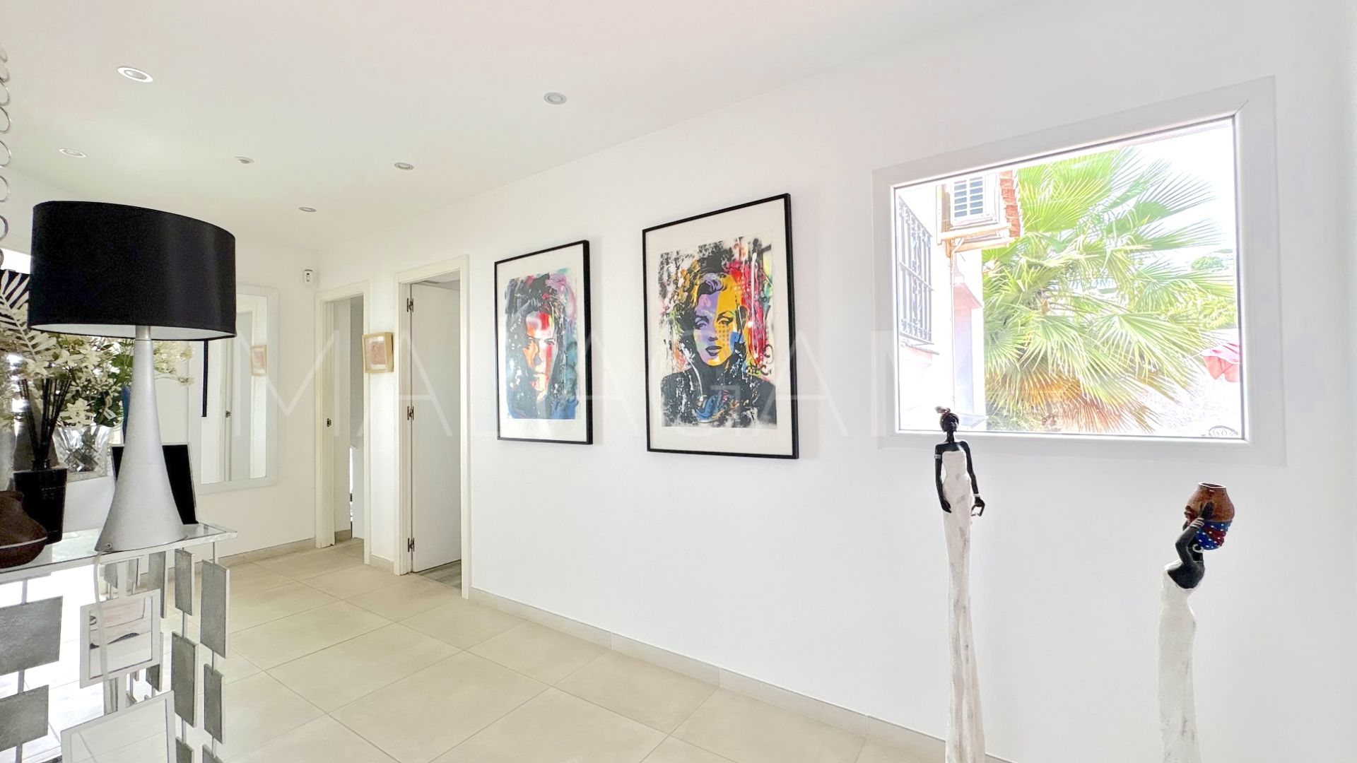 Buy casa de 6 bedrooms in Las Farolas