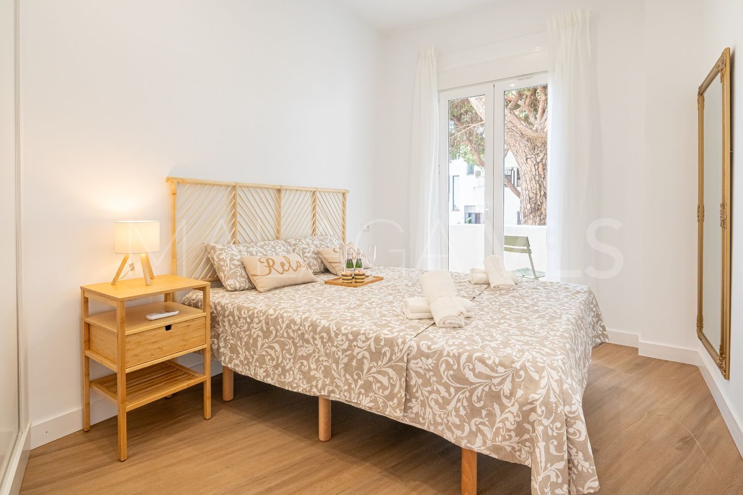 Buy apartamento de 2 bedrooms in Calahonda