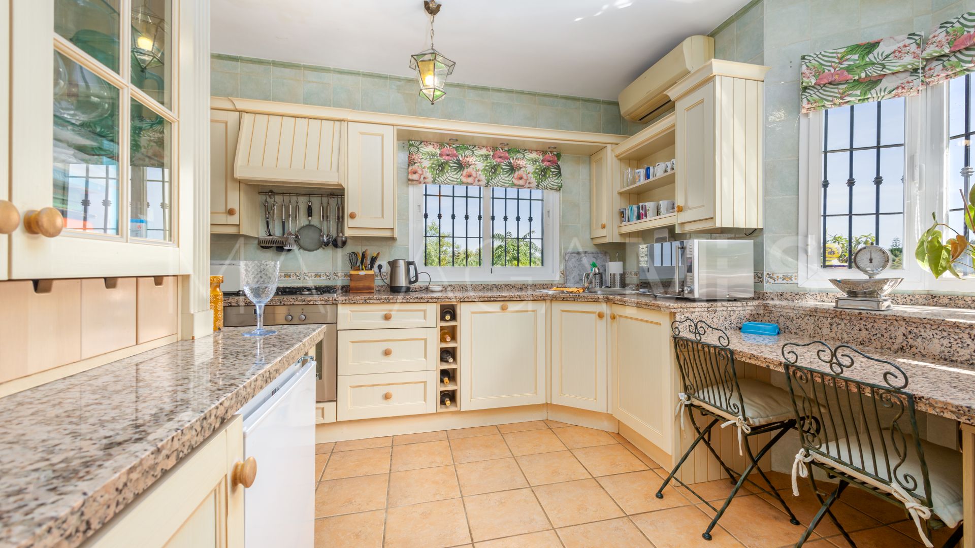 4 bedrooms villa for sale in Coin