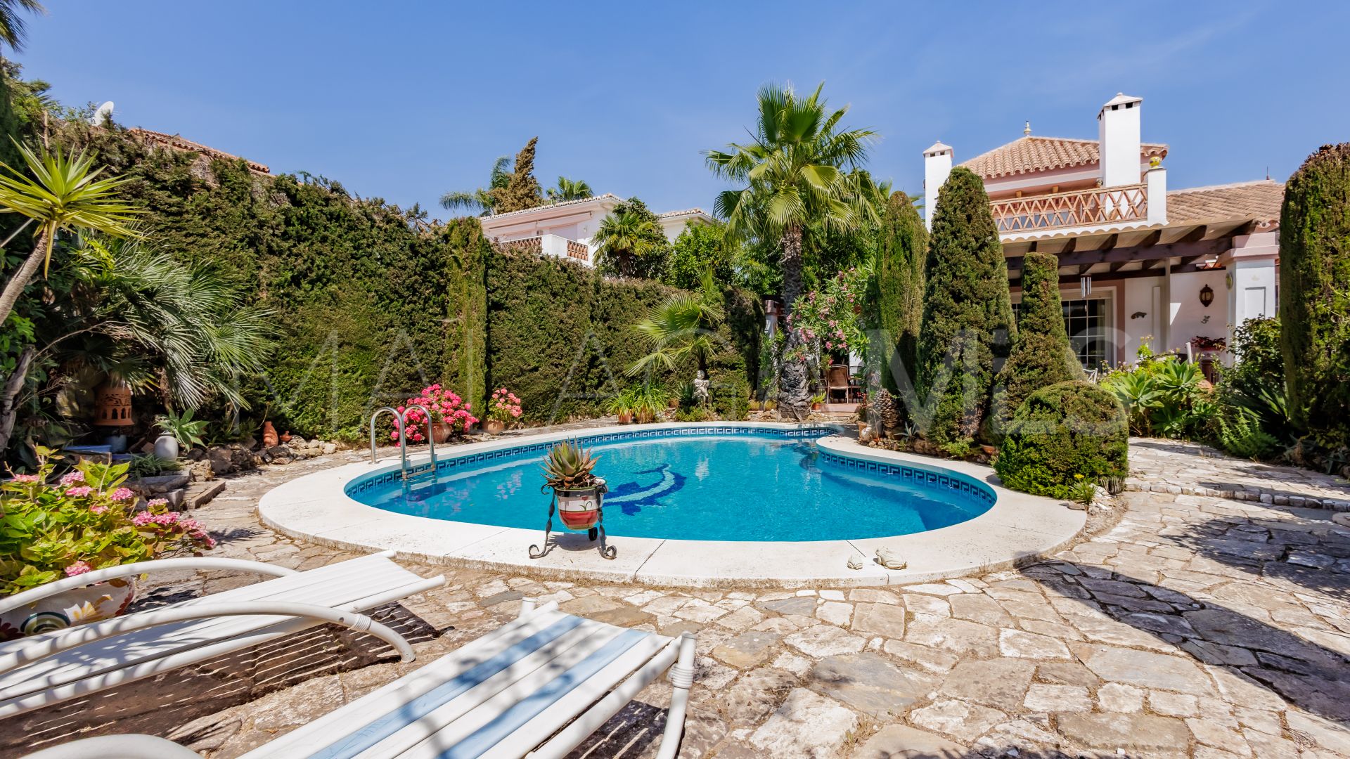 4 bedrooms villa for sale in Coin