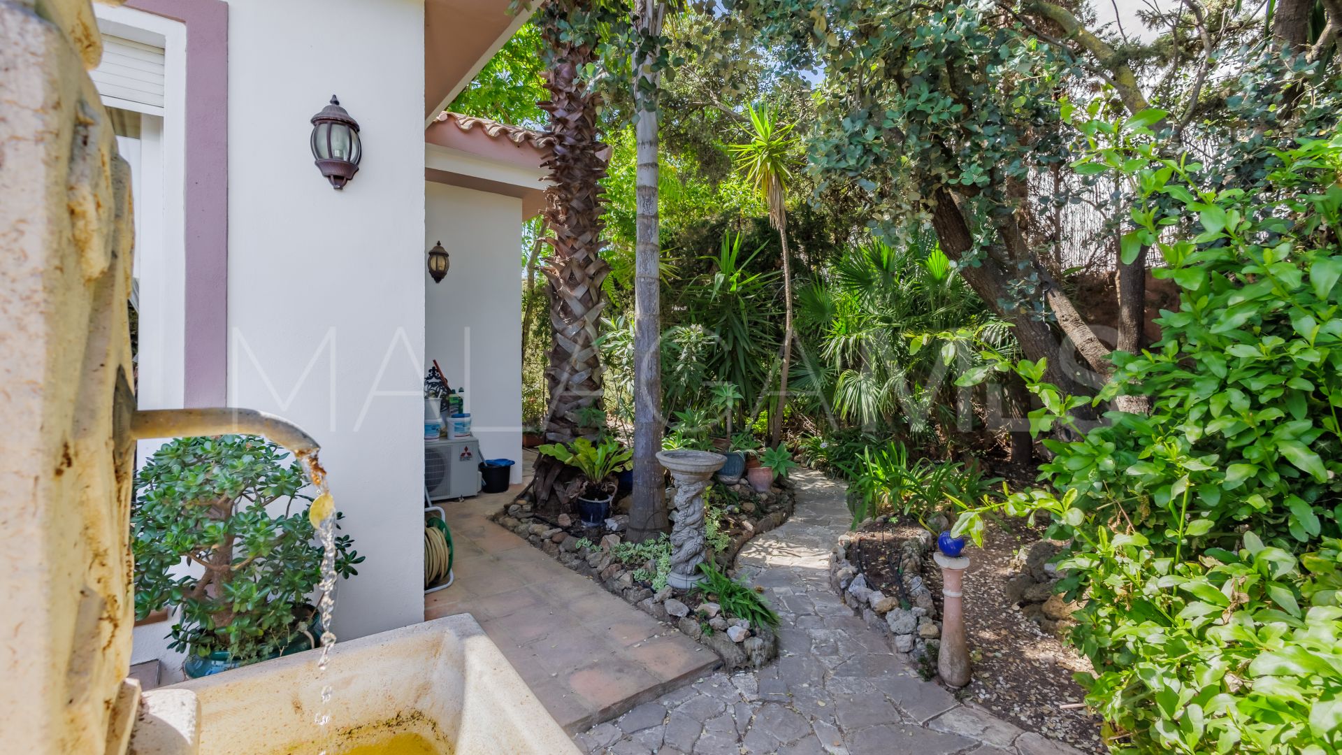 4 bedrooms villa for sale in Coin