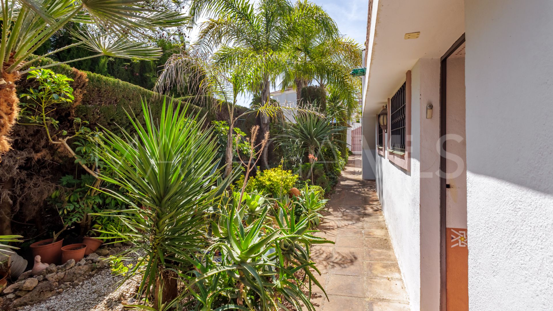 4 bedrooms villa for sale in Coin