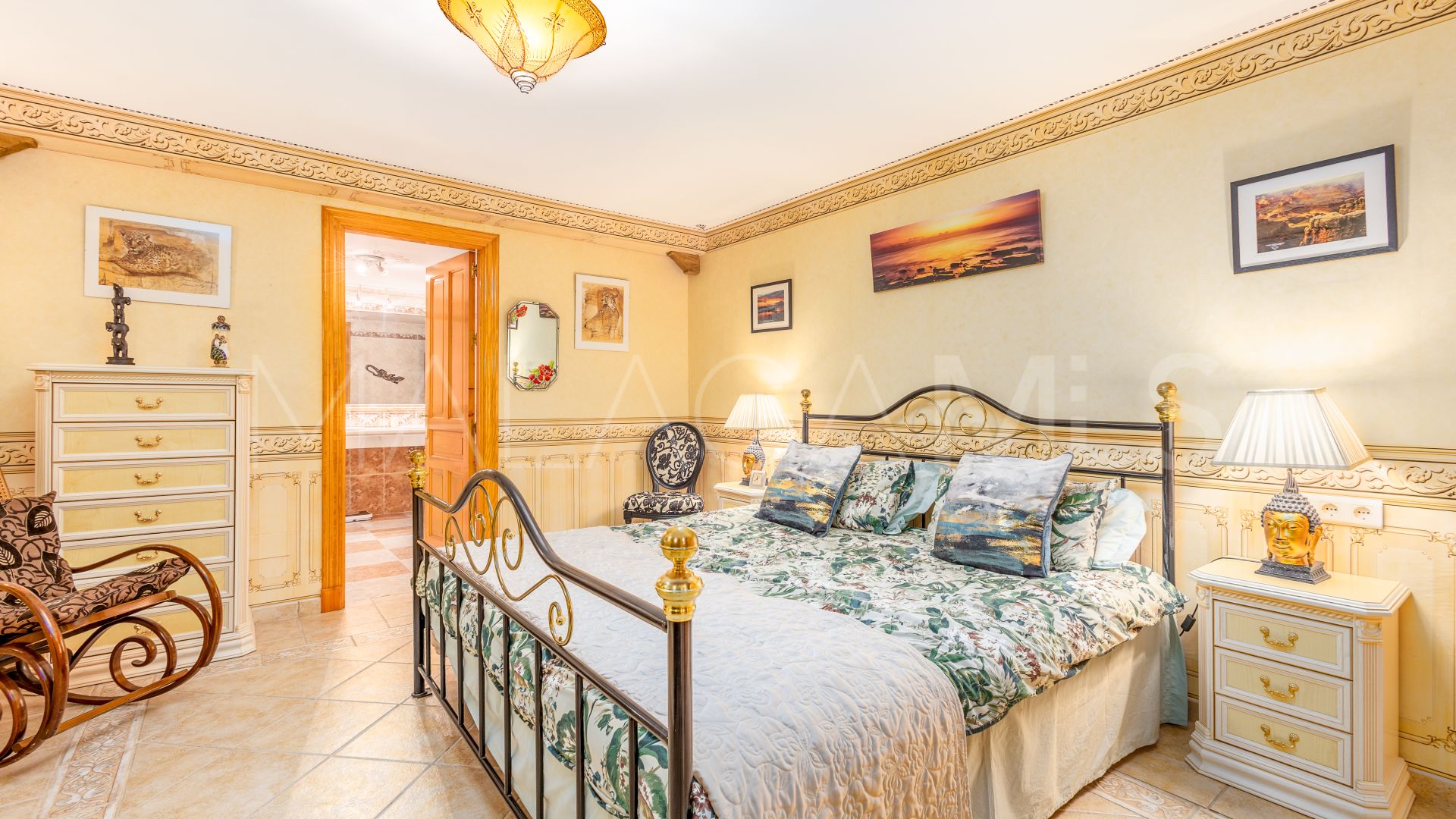 4 bedrooms villa for sale in Coin