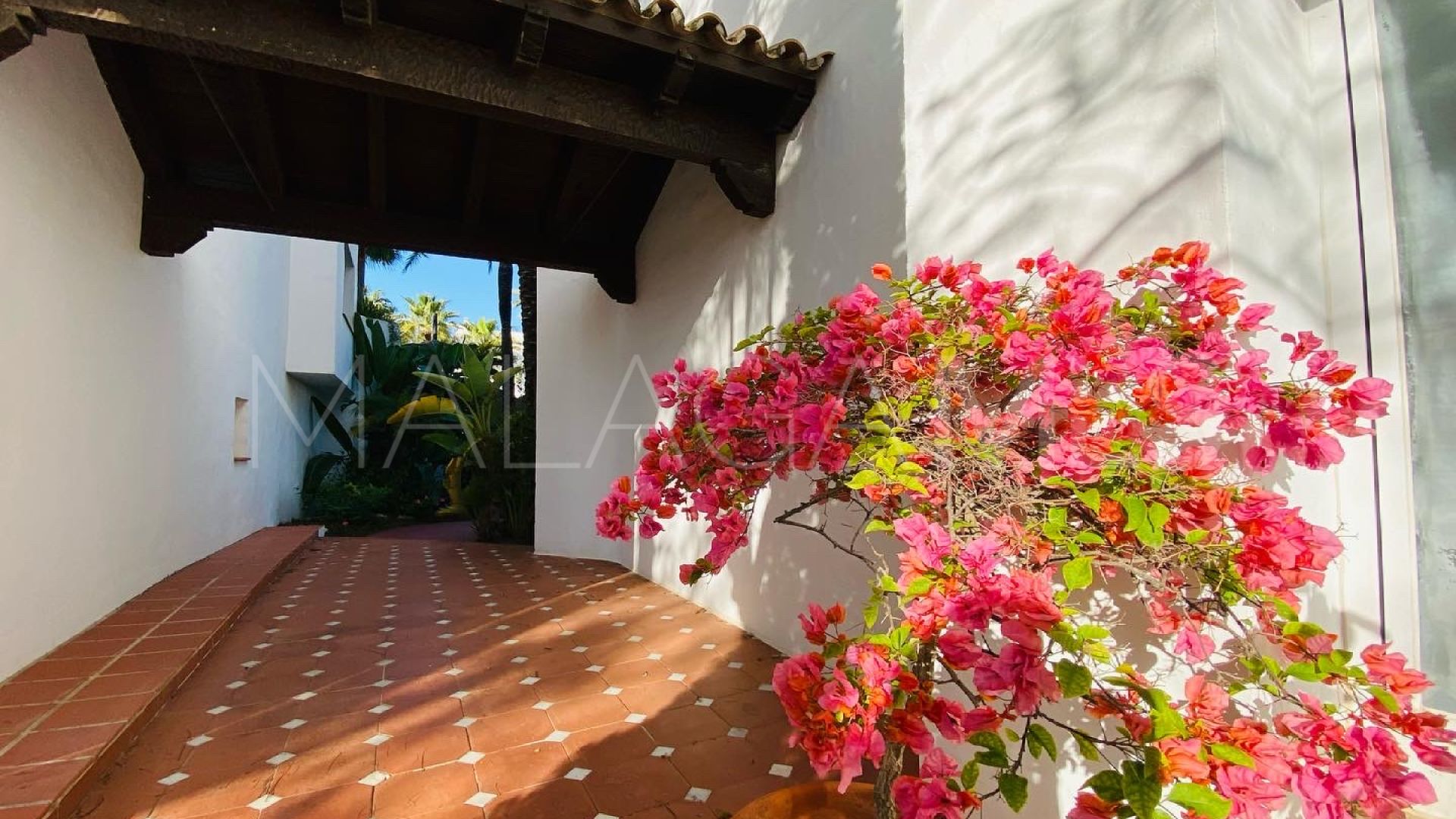 Duplex penthouse for sale in Marbella - Puerto Banus with 3 bedrooms