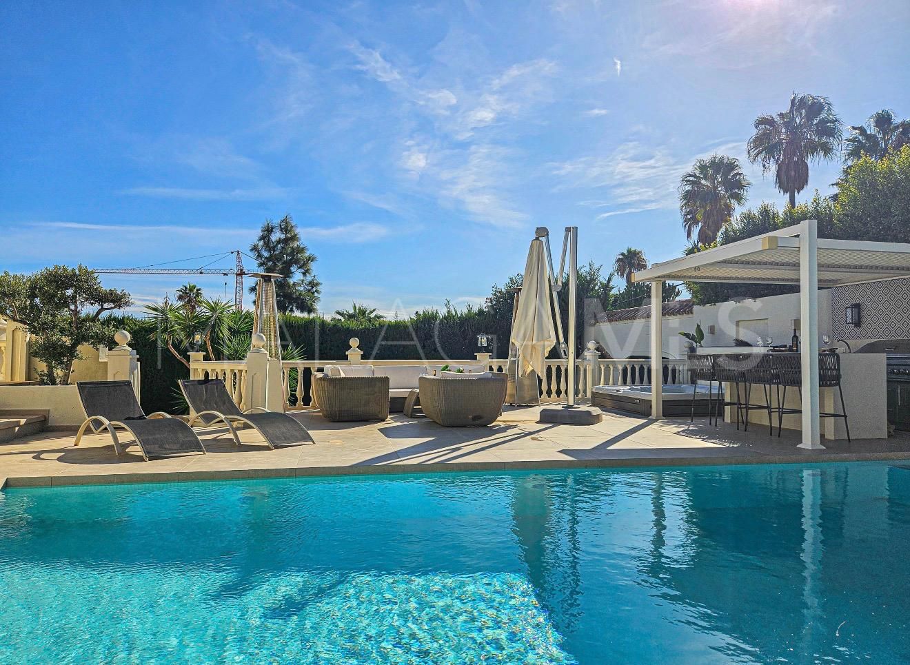 Villa for sale in El Faro