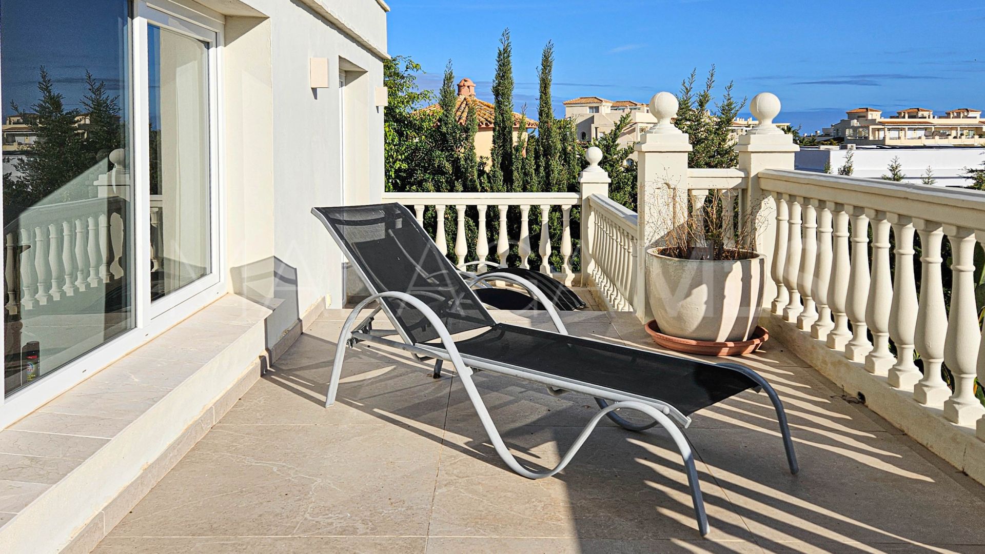 Villa for sale in El Faro