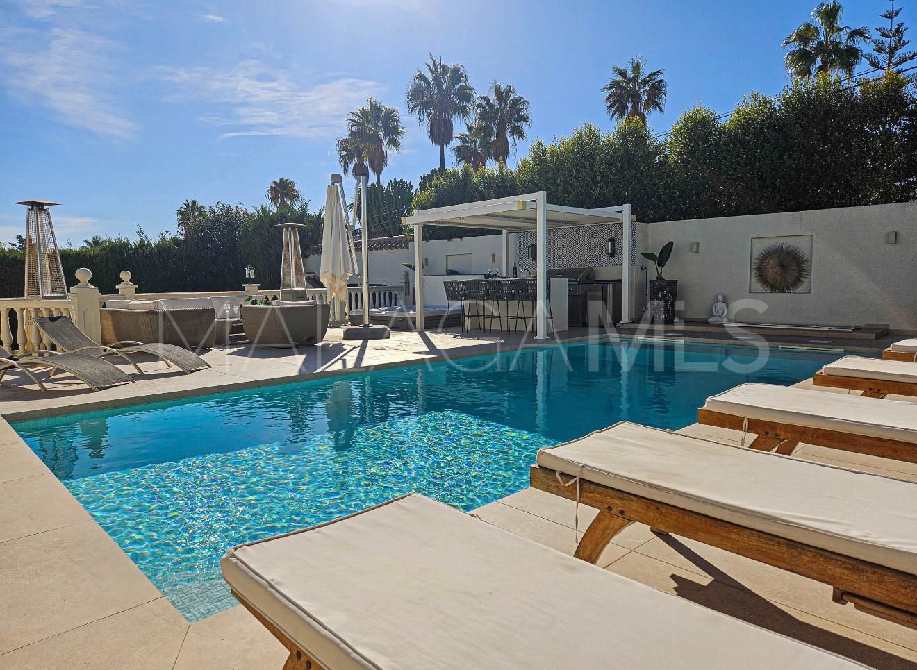Villa for sale in El Faro