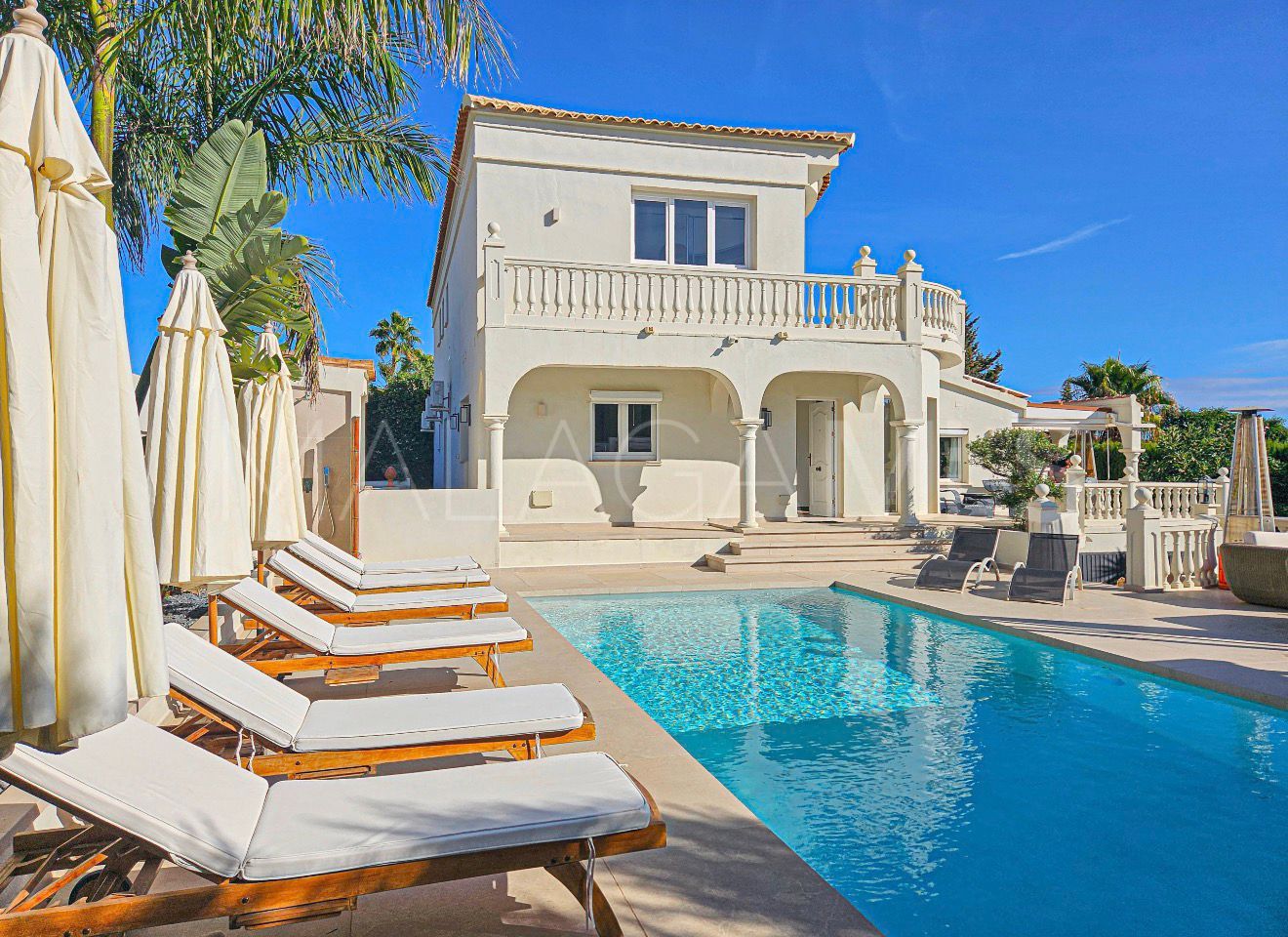 Villa for sale in El Faro