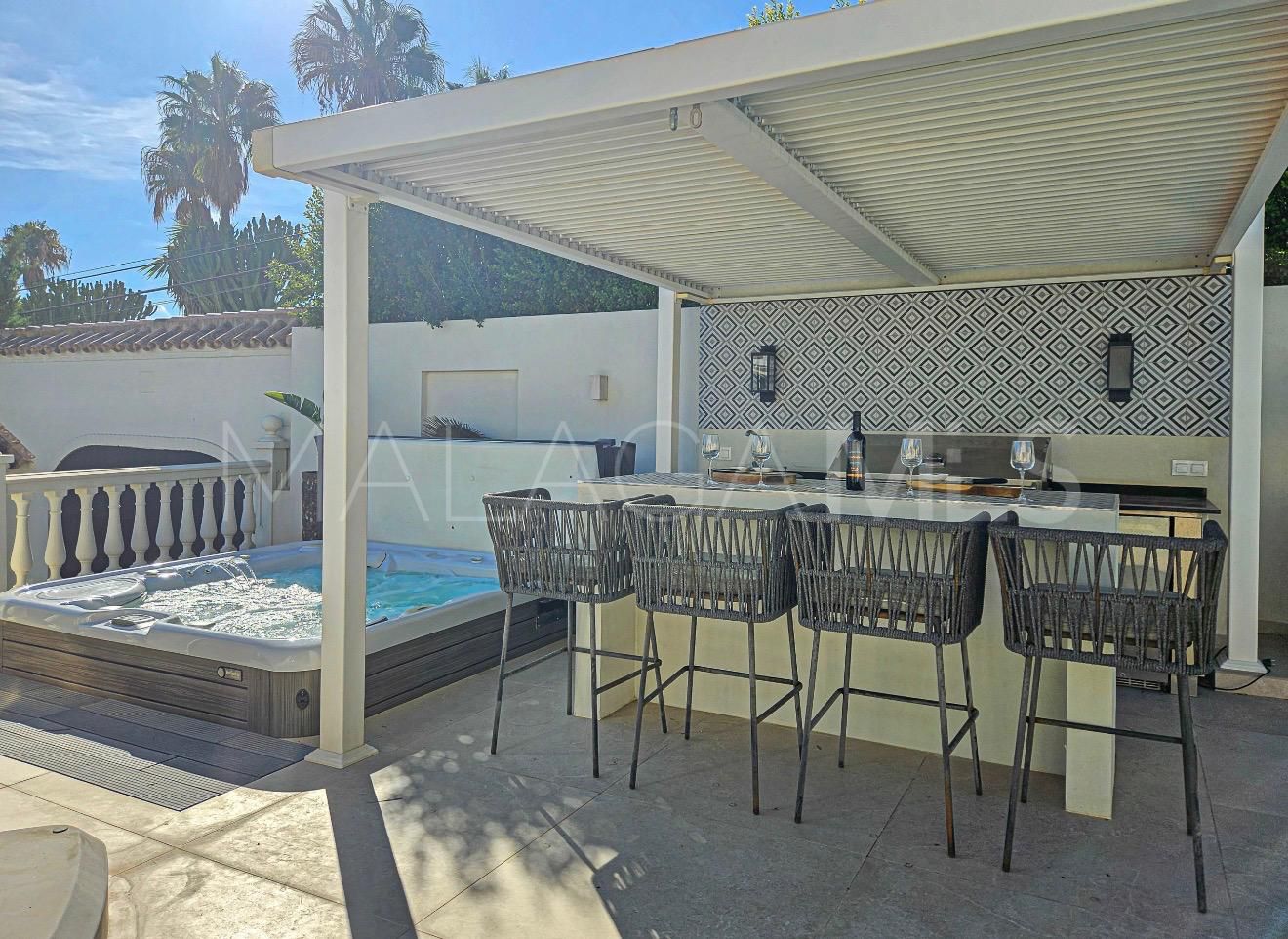 Villa for sale in El Faro