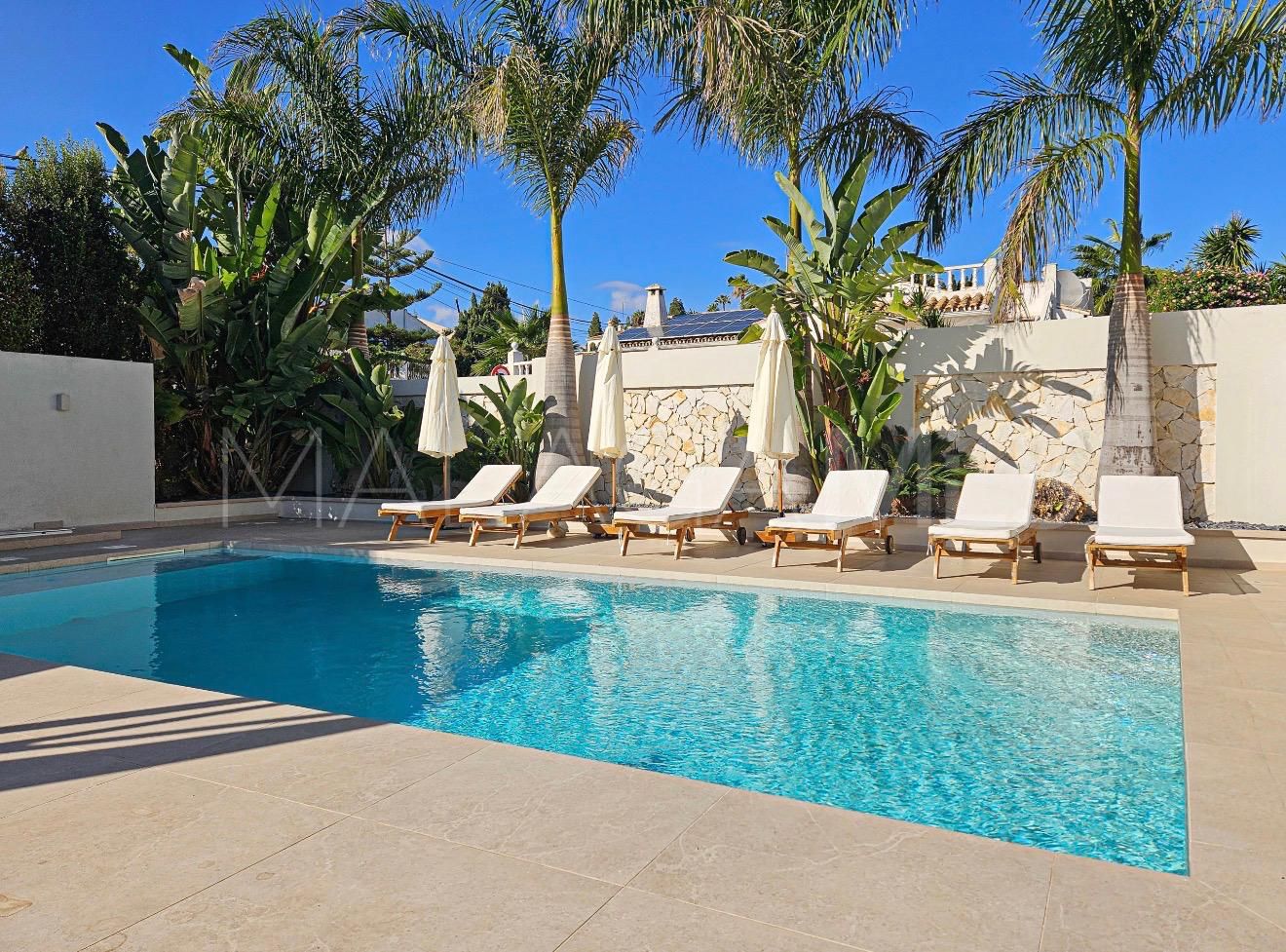 Villa for sale in El Faro