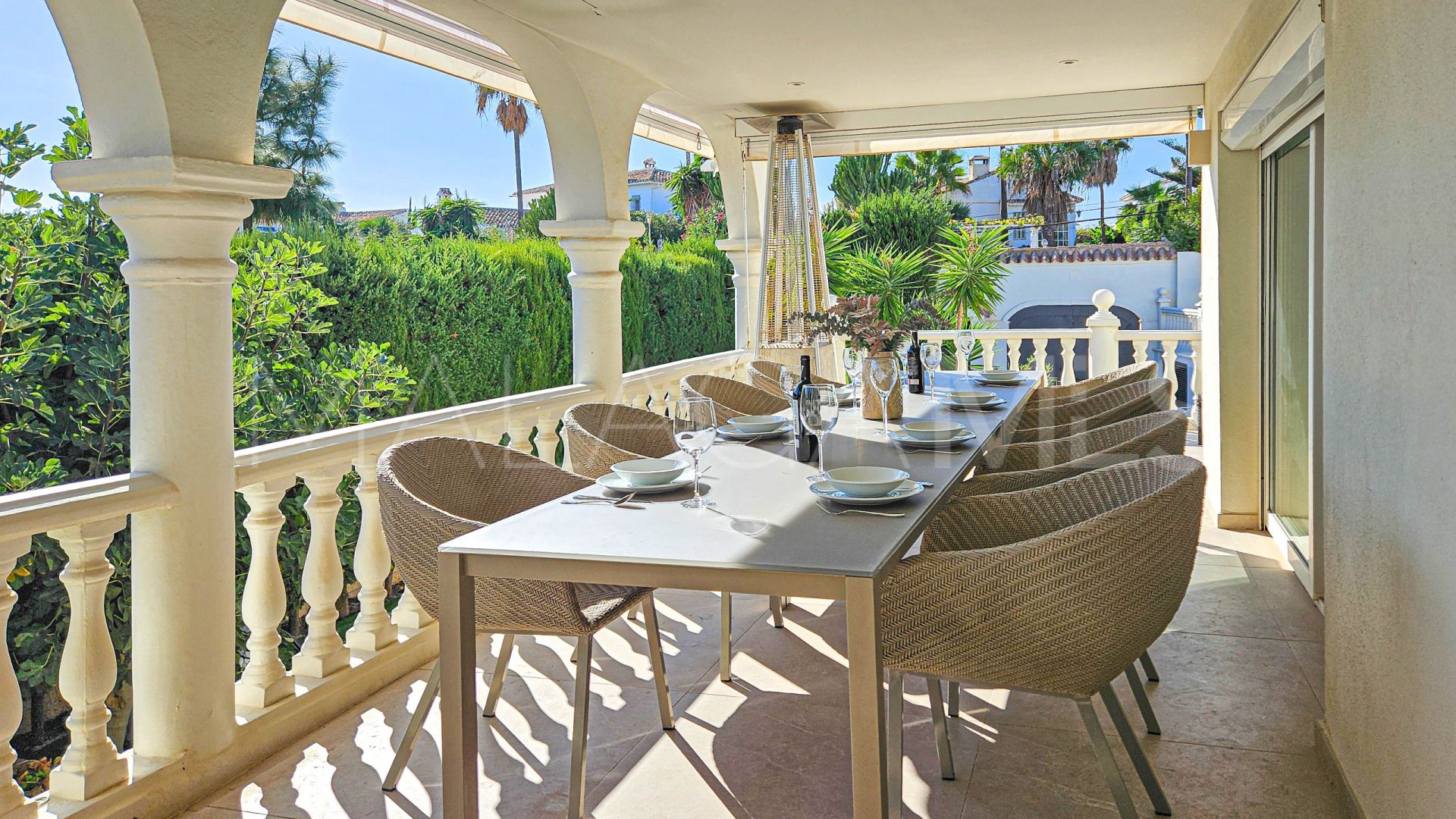 Villa for sale in El Faro