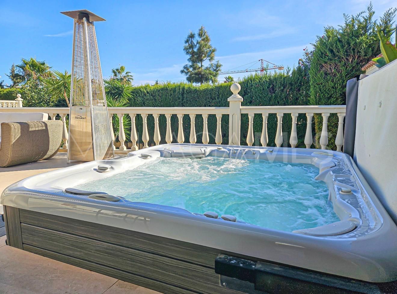 Villa for sale in El Faro