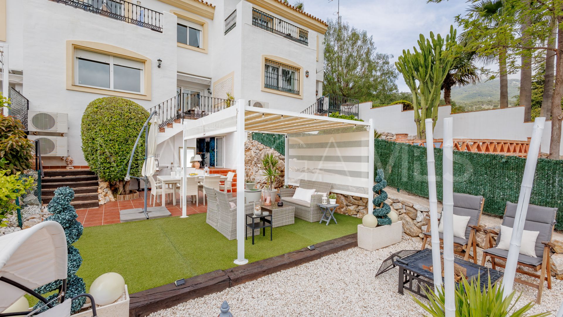 Radhus for sale in Alhaurin Golf