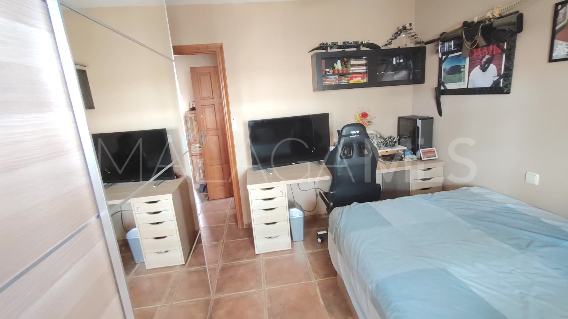 Town house for sale in Las Lagunas