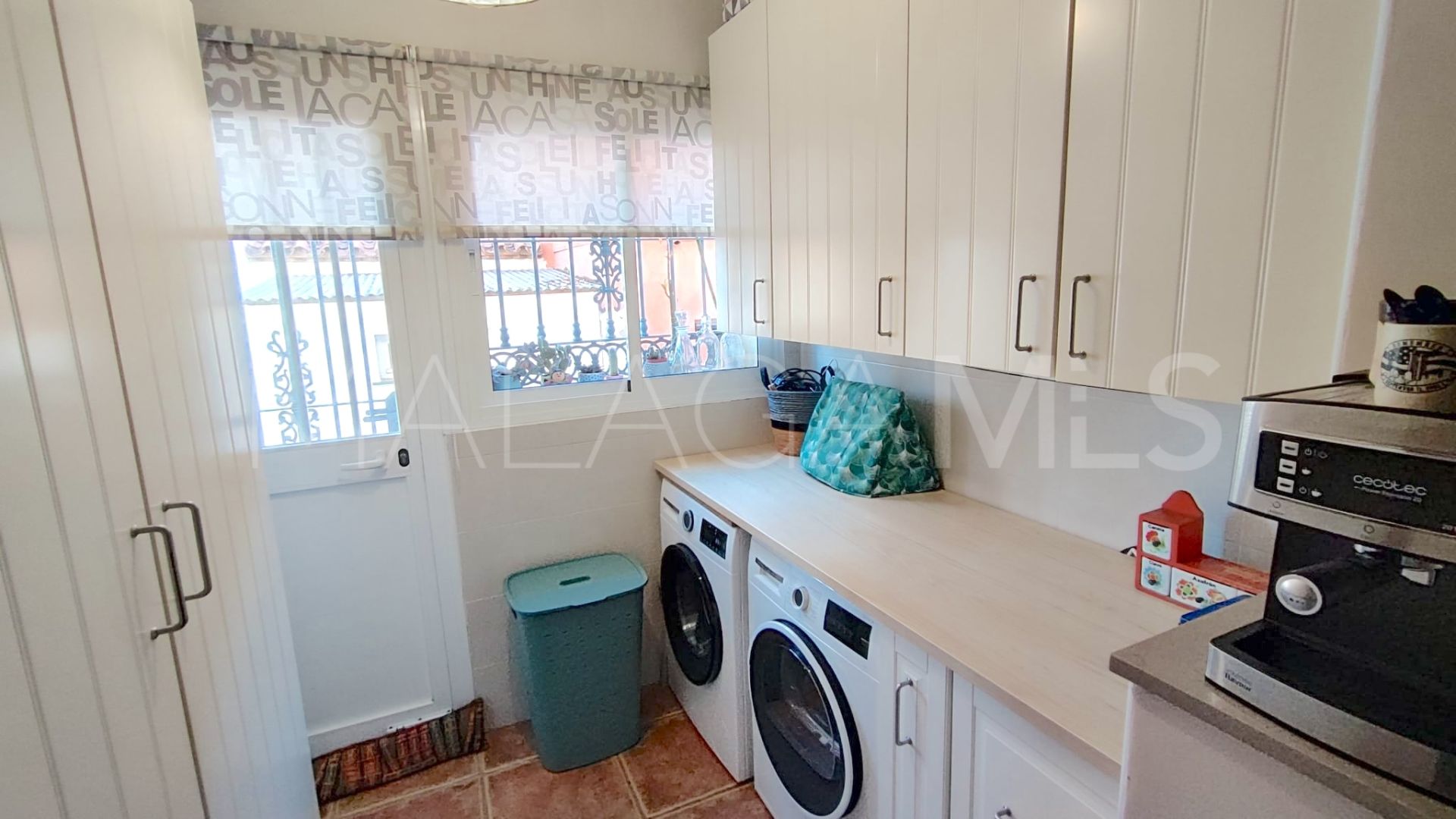 Town house for sale in Las Lagunas