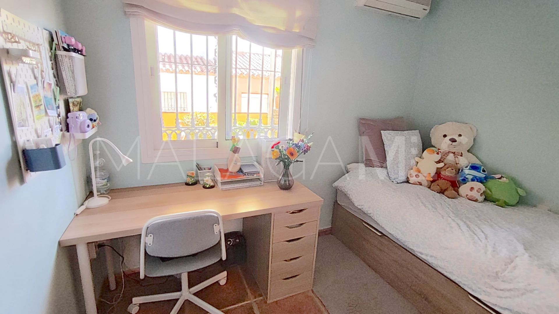 Town house for sale in Las Lagunas