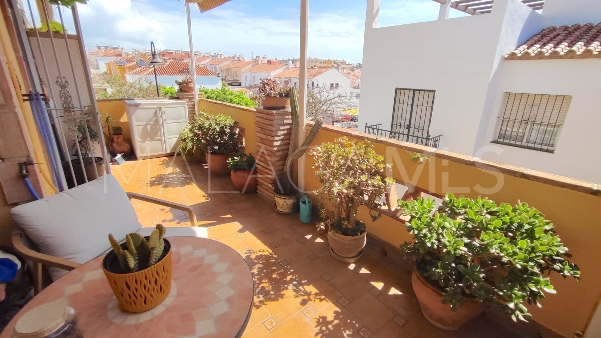 Town house for sale in Las Lagunas
