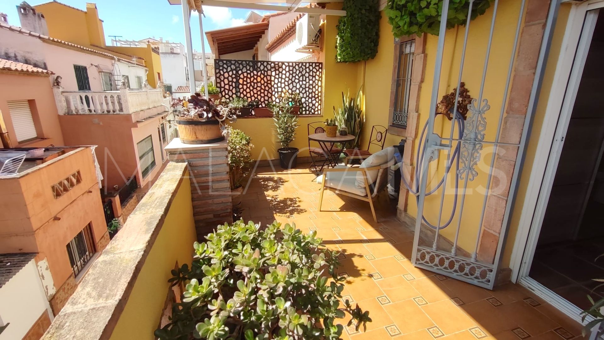 Town house for sale in Las Lagunas