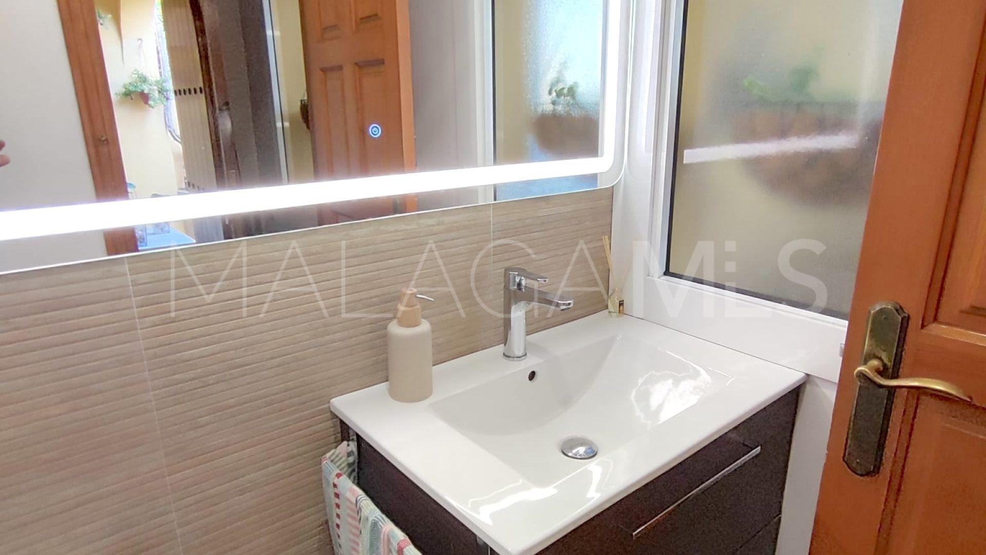 Town house for sale in Las Lagunas