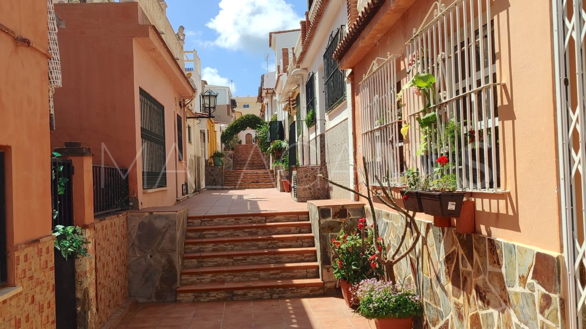 Town house for sale in Las Lagunas