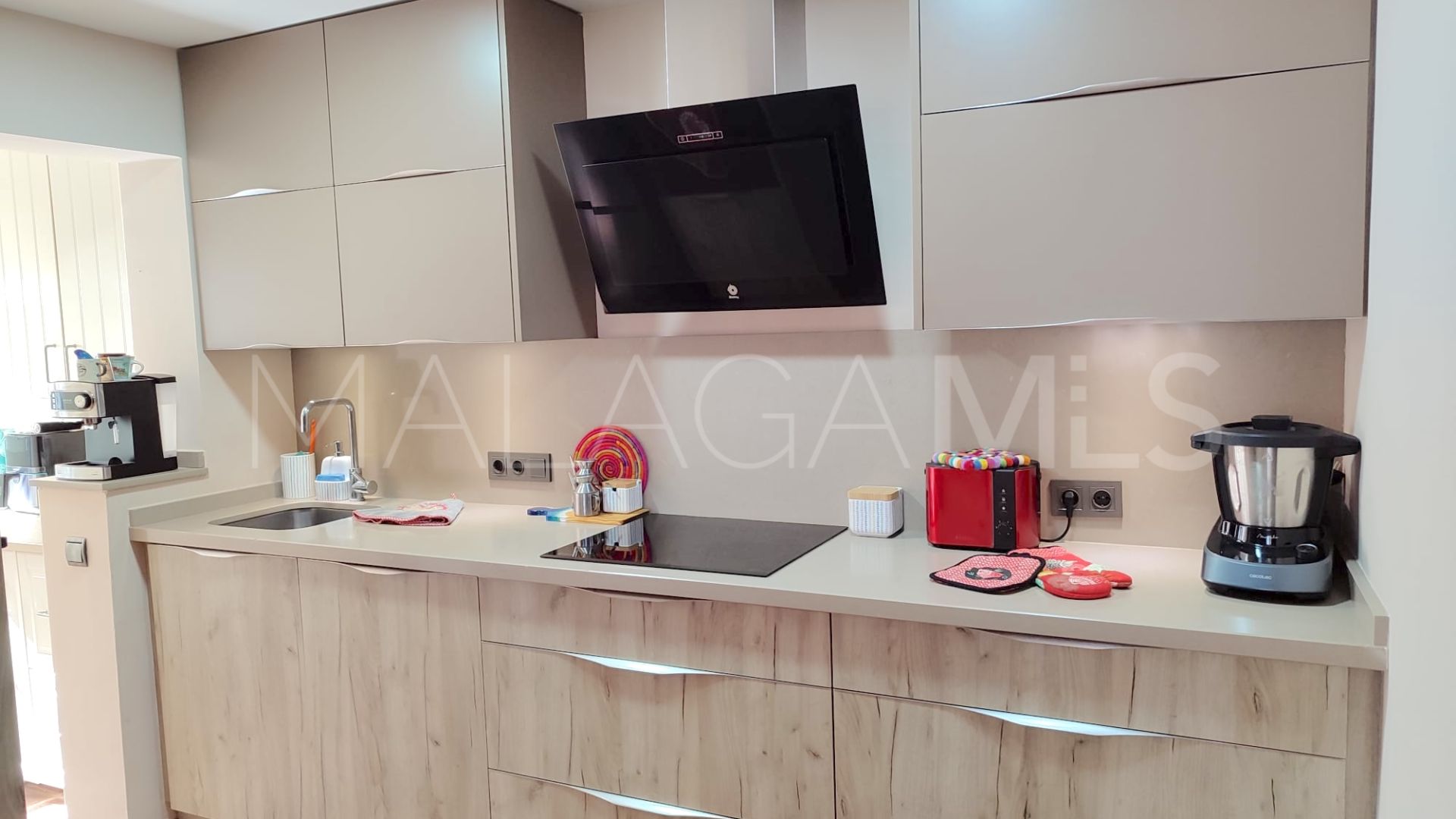 Town house for sale in Las Lagunas