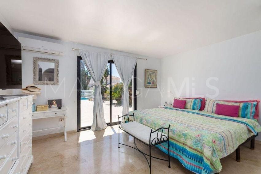 Hus i byn for sale in El Chaparral