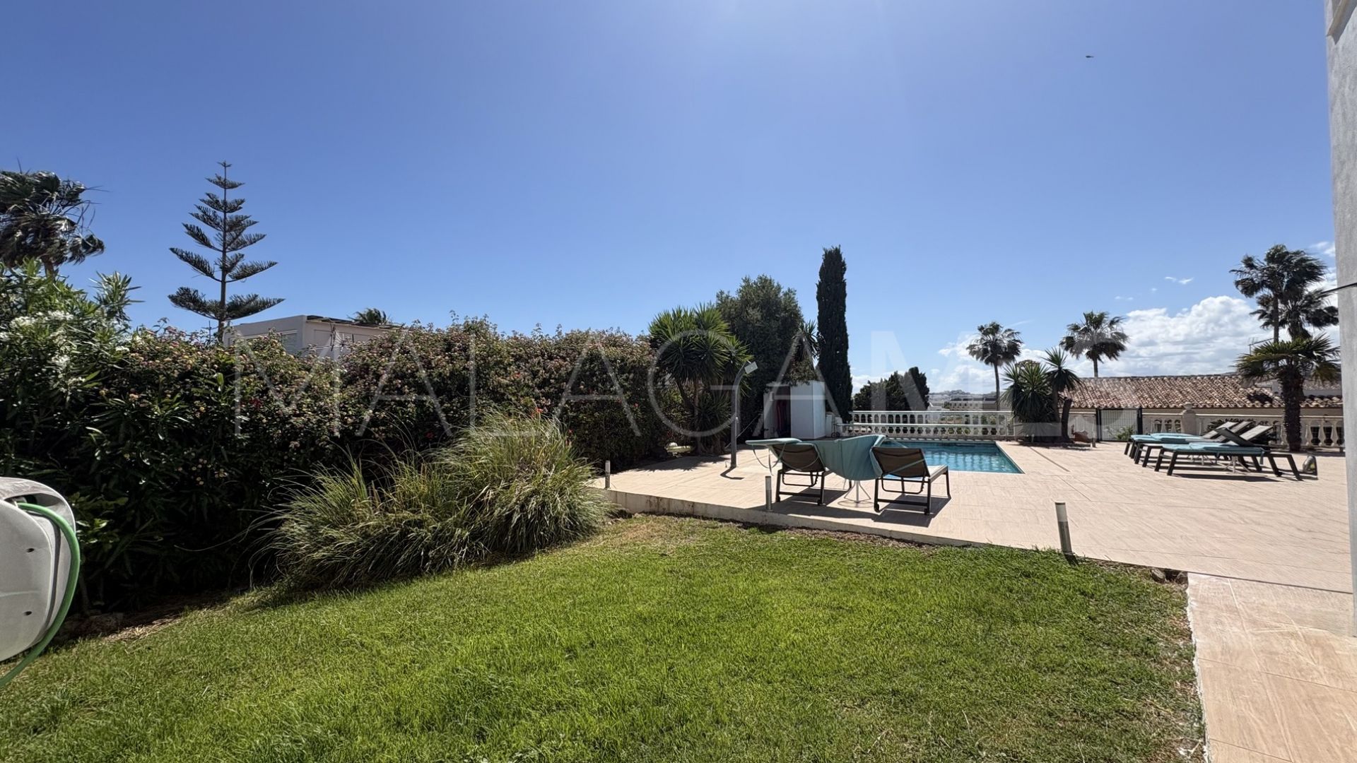 Hus i byn for sale in El Chaparral