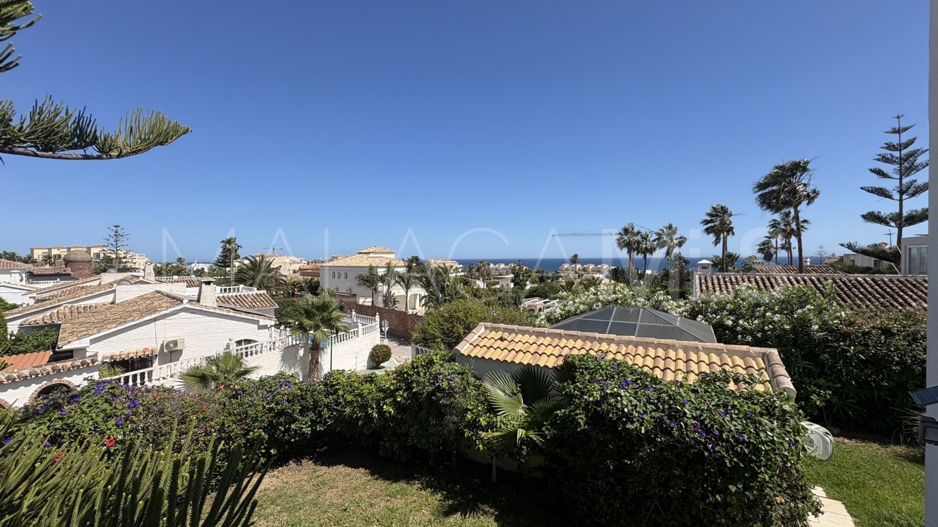 Hus i byn for sale in El Chaparral