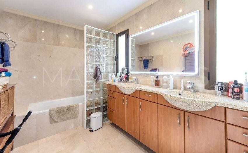 Hus i byn for sale in El Chaparral